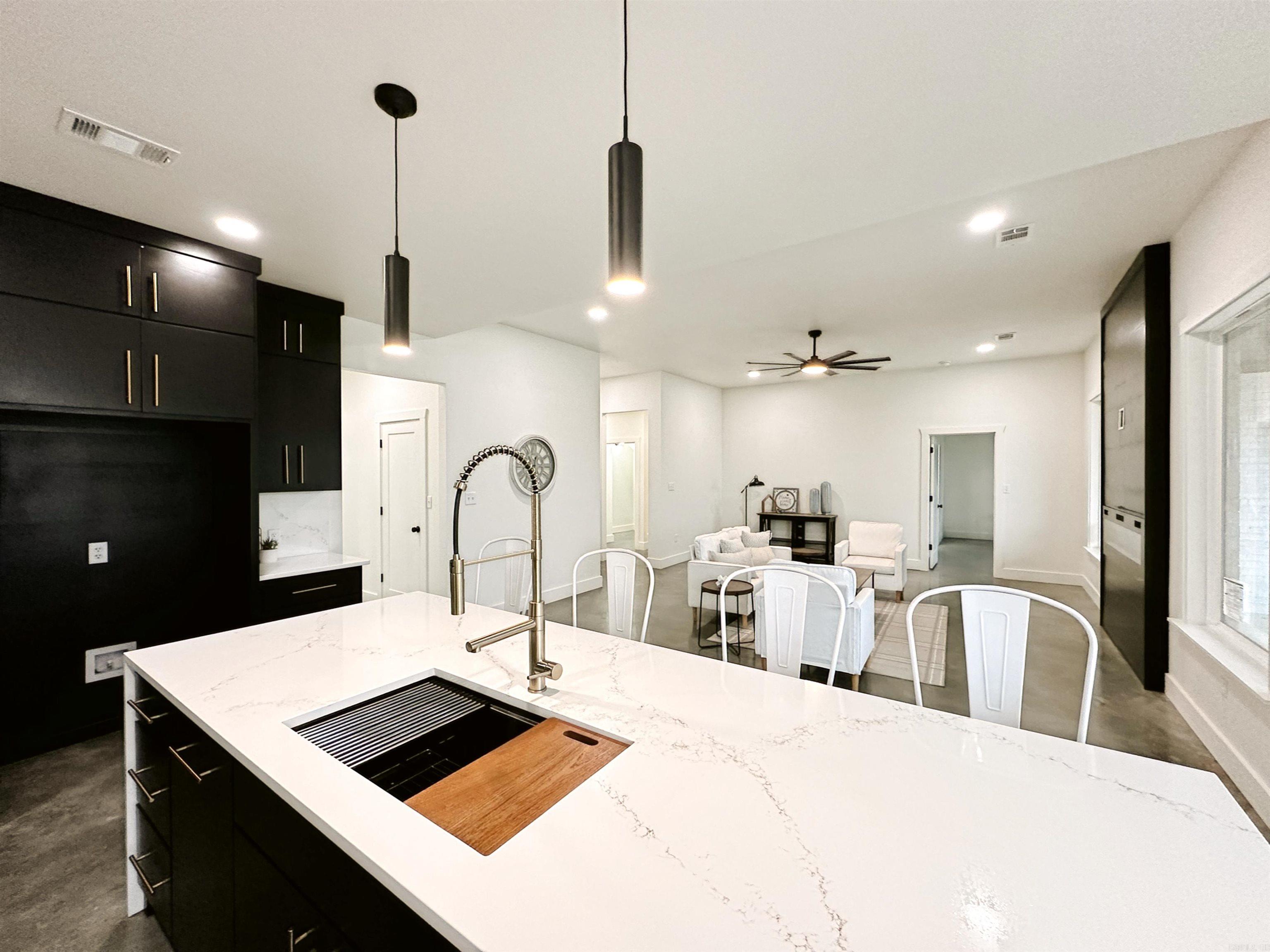 RIDGEWOOD S/D - Residential