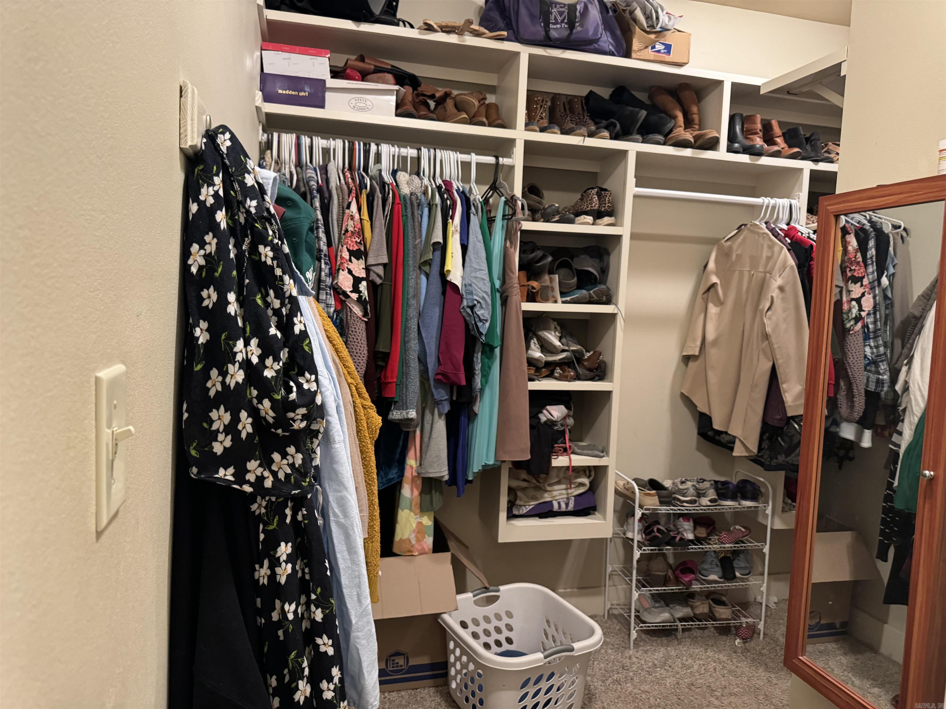 CANTERBURY PLACE - Residential