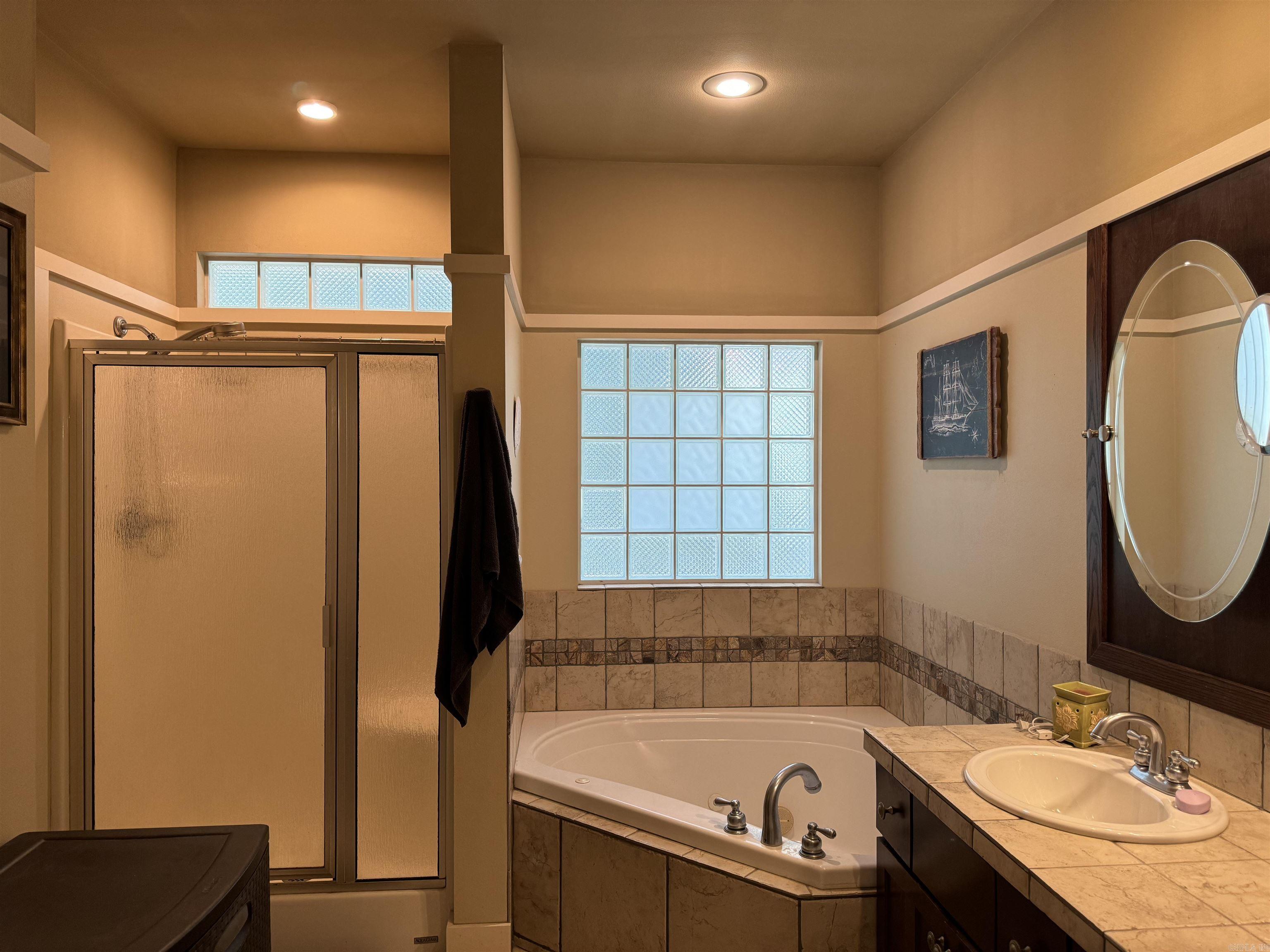 CANTERBURY PLACE - Residential