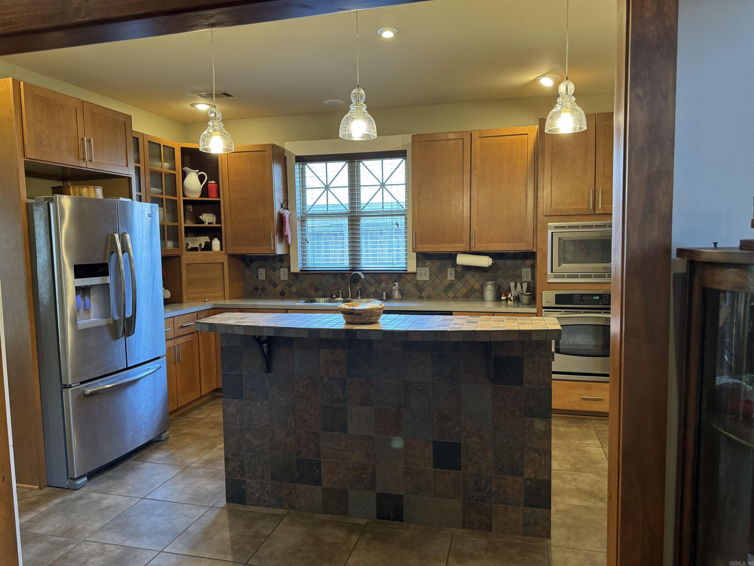 CANTERBURY PLACE - Residential