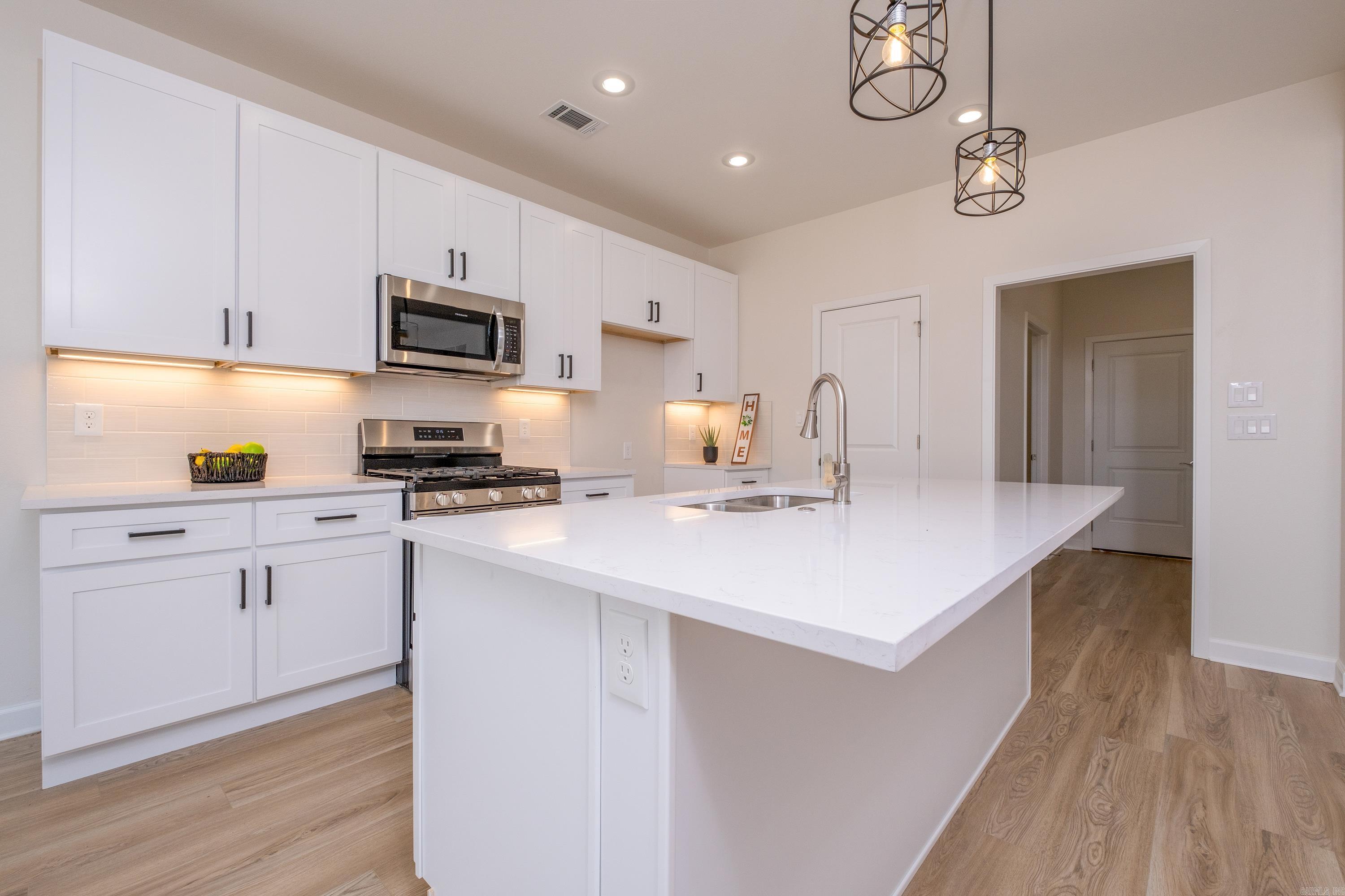 WALNUT VALLEY - Residential