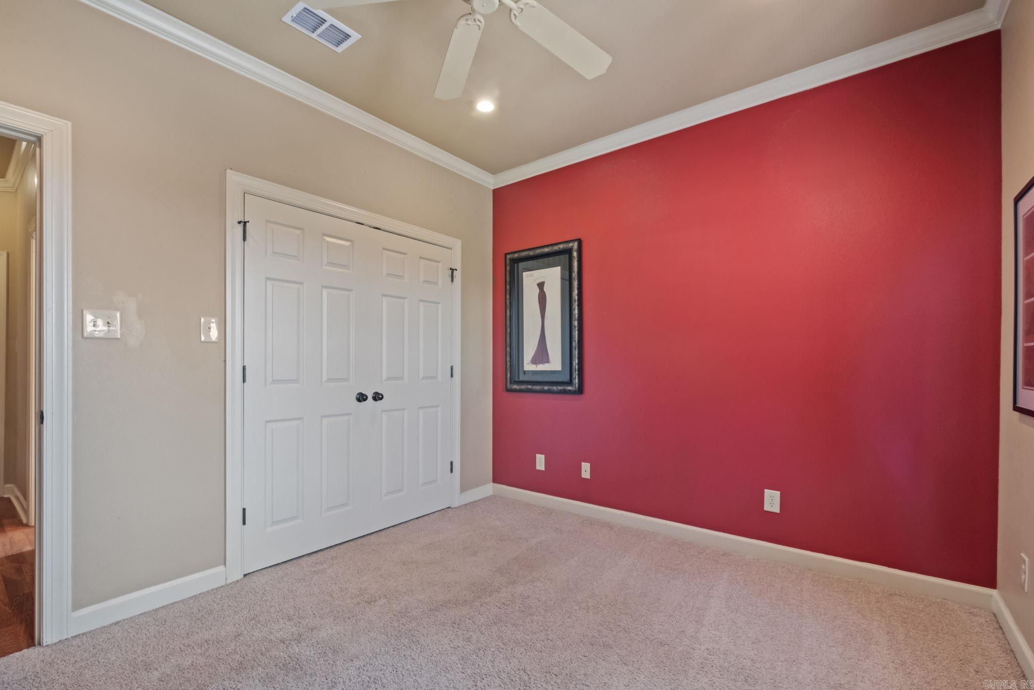 MILLERS CROSSING - Residential