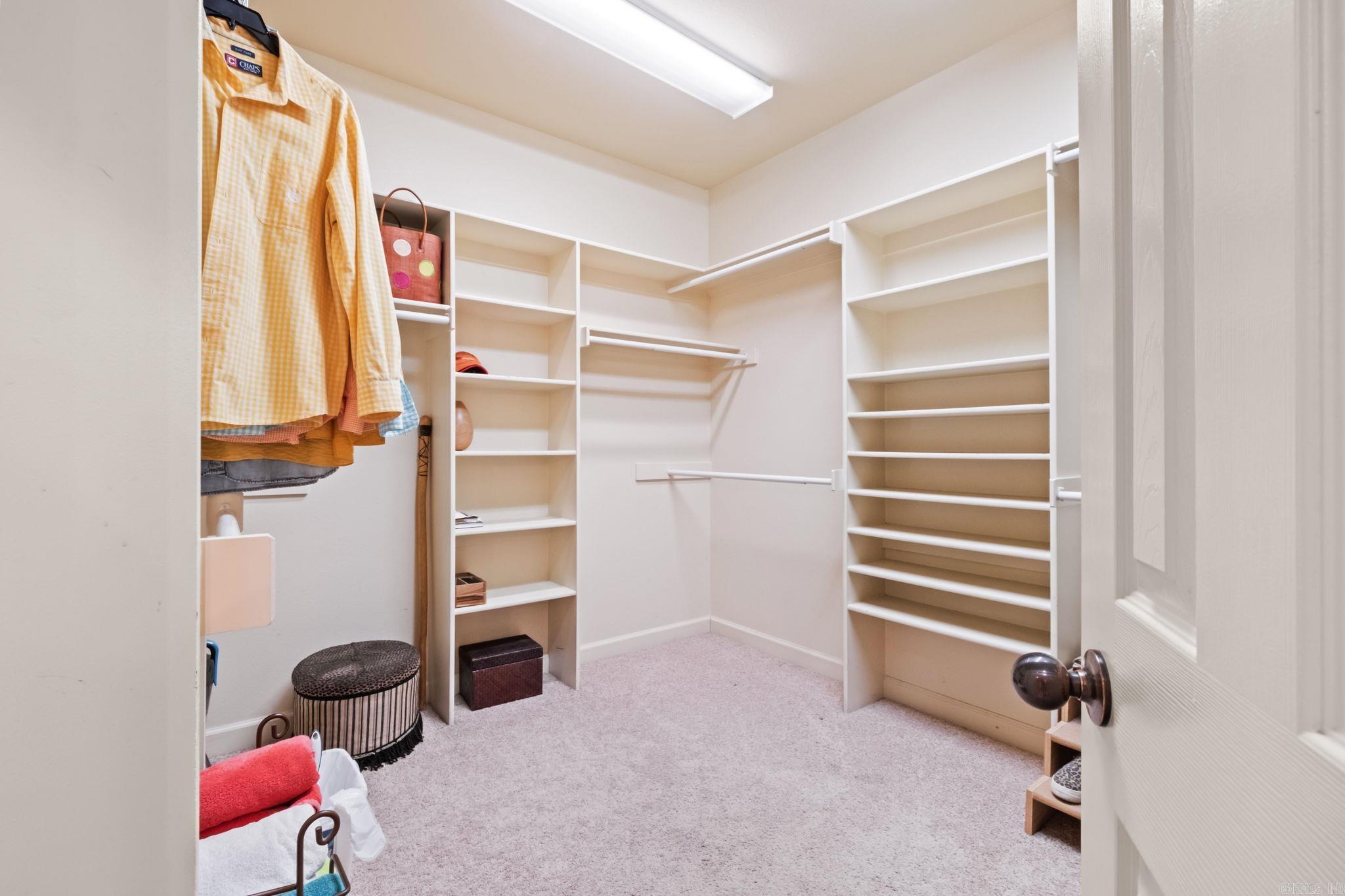 MILLERS CROSSING - Residential