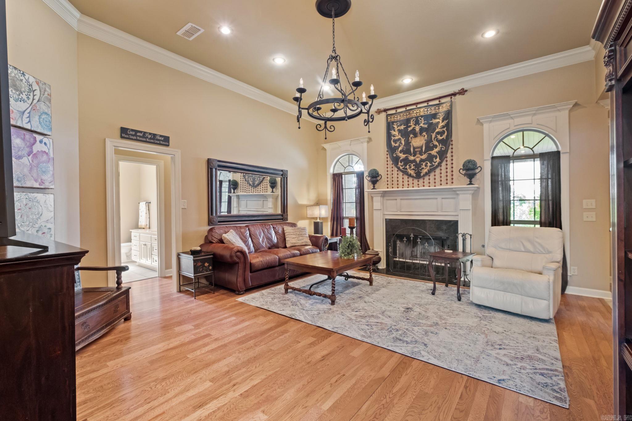 MILLERS CROSSING - Residential