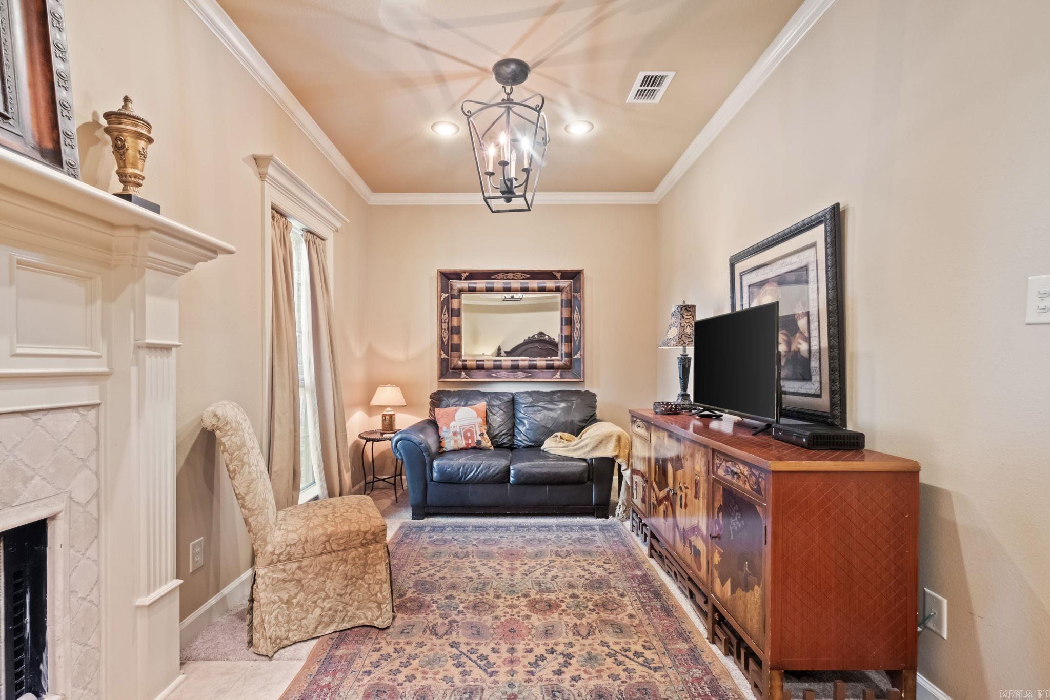 MILLERS CROSSING - Residential