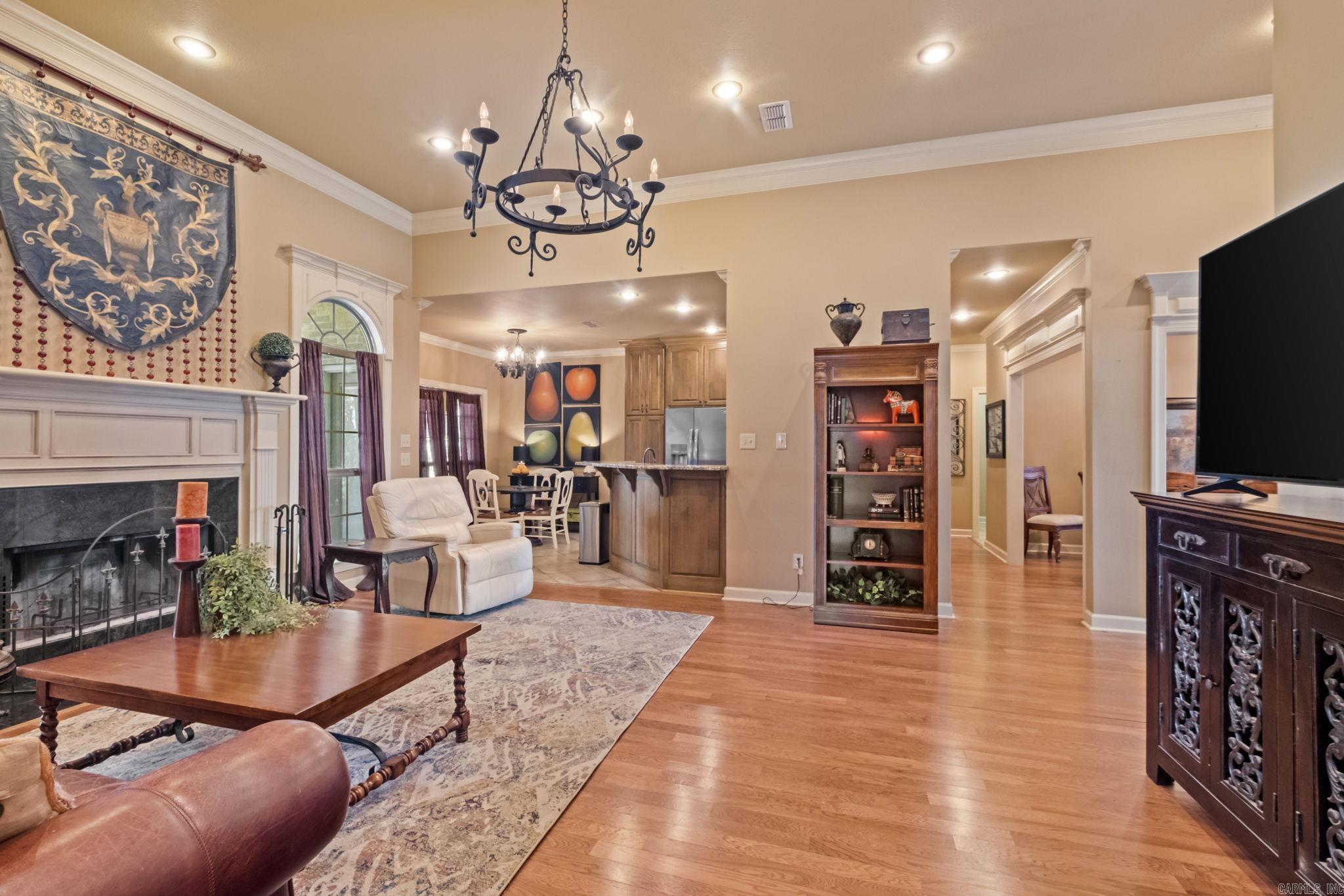 MILLERS CROSSING - Residential