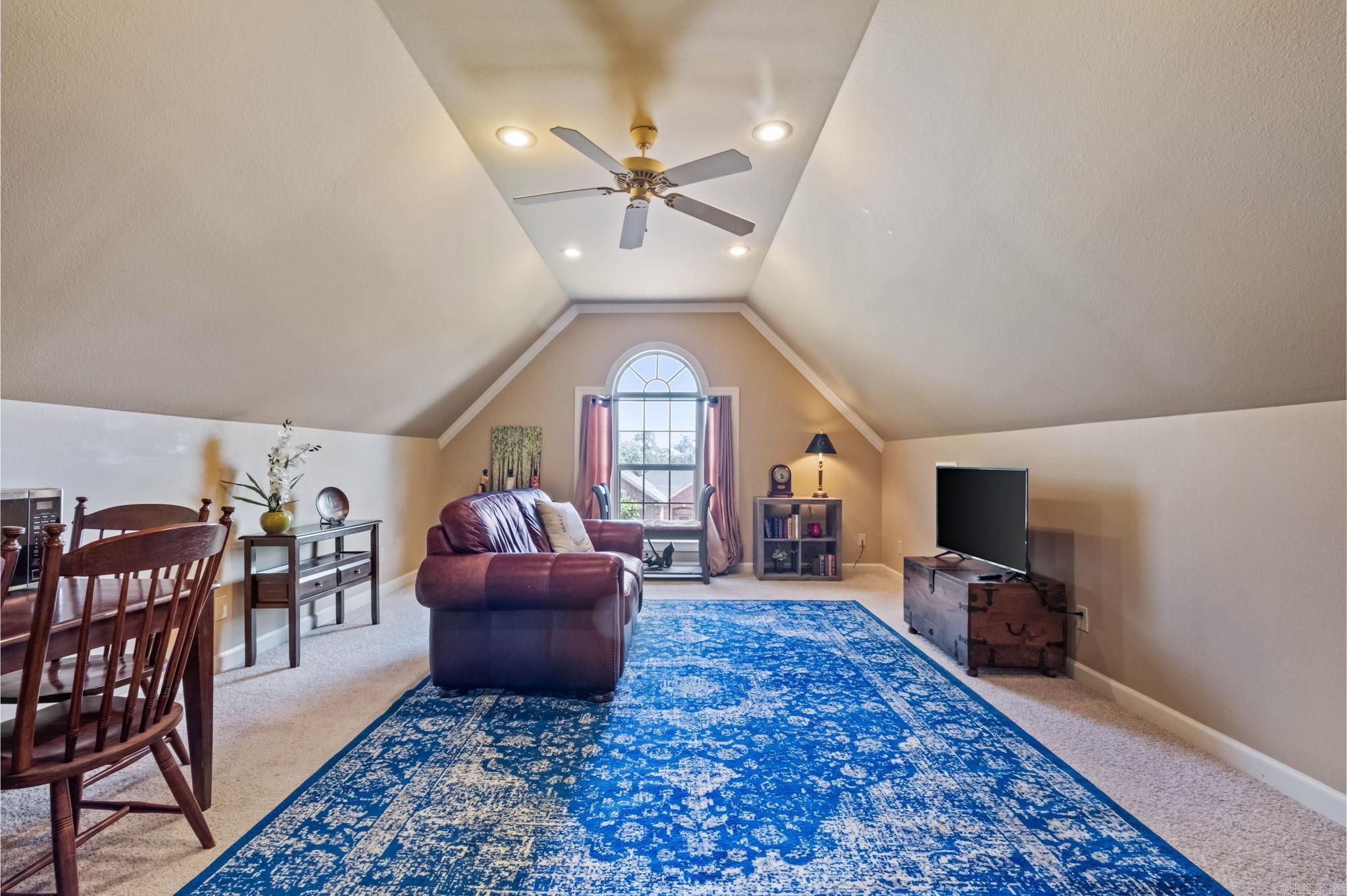 MILLERS CROSSING - Residential