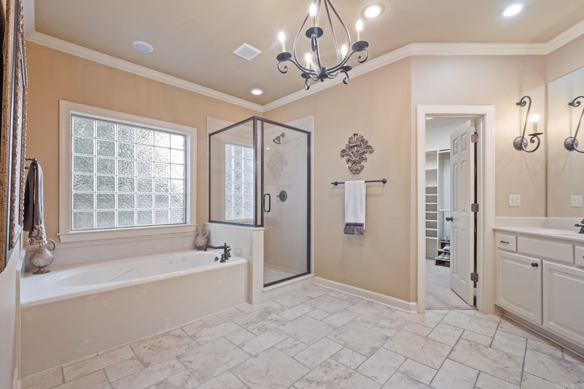 MILLERS CROSSING - Residential