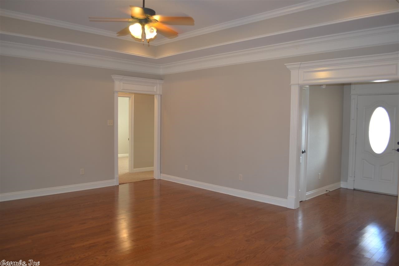 SHADOW CREEK - Residential