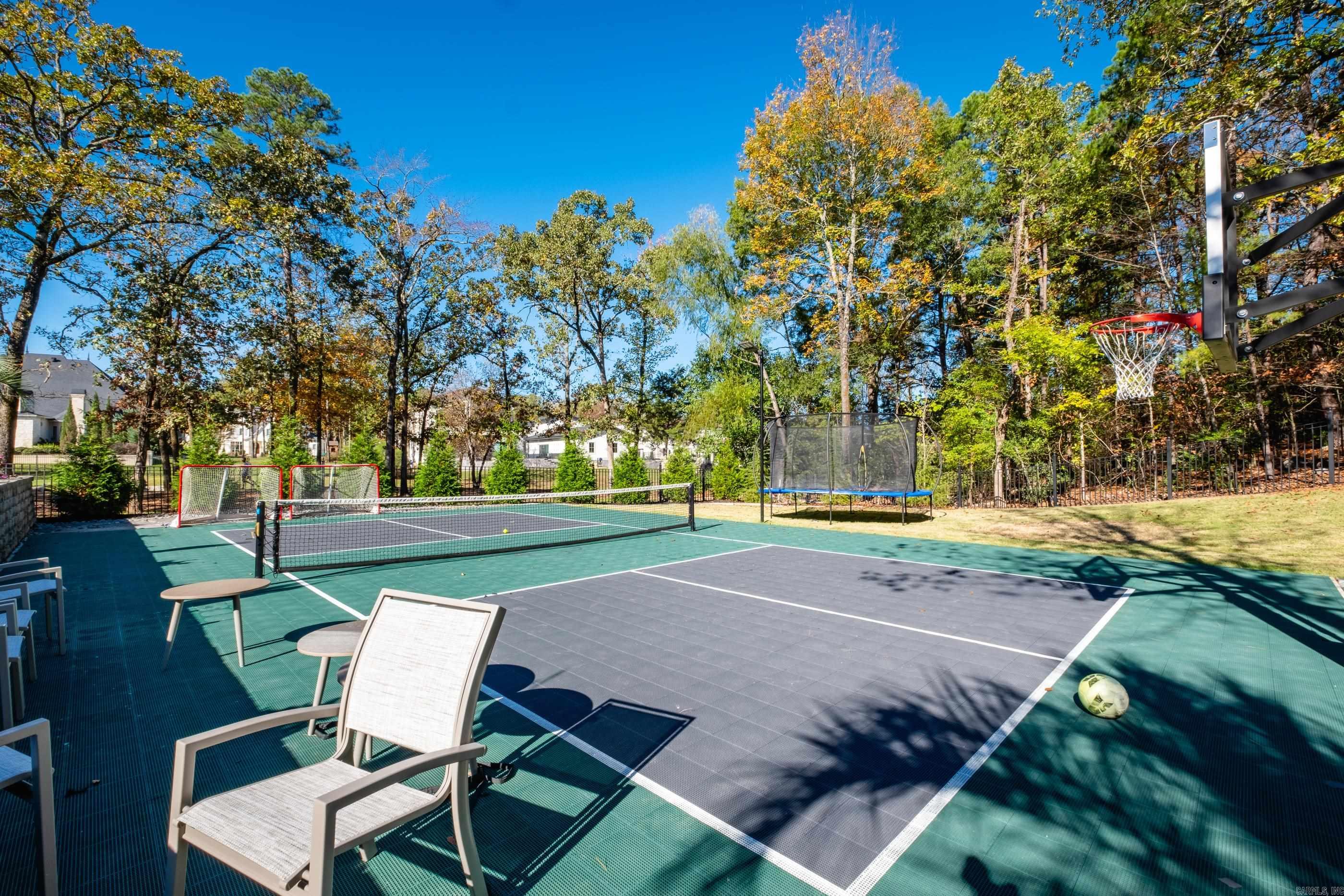 VALLEY FALLS ESTATES - Residential