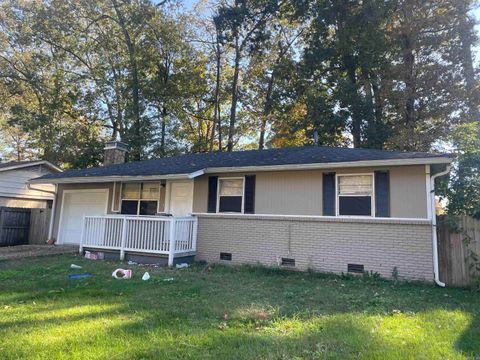 Photo of 6921 Knollwood Road, Little Rock, AR 72209 (MLS # 25049703)