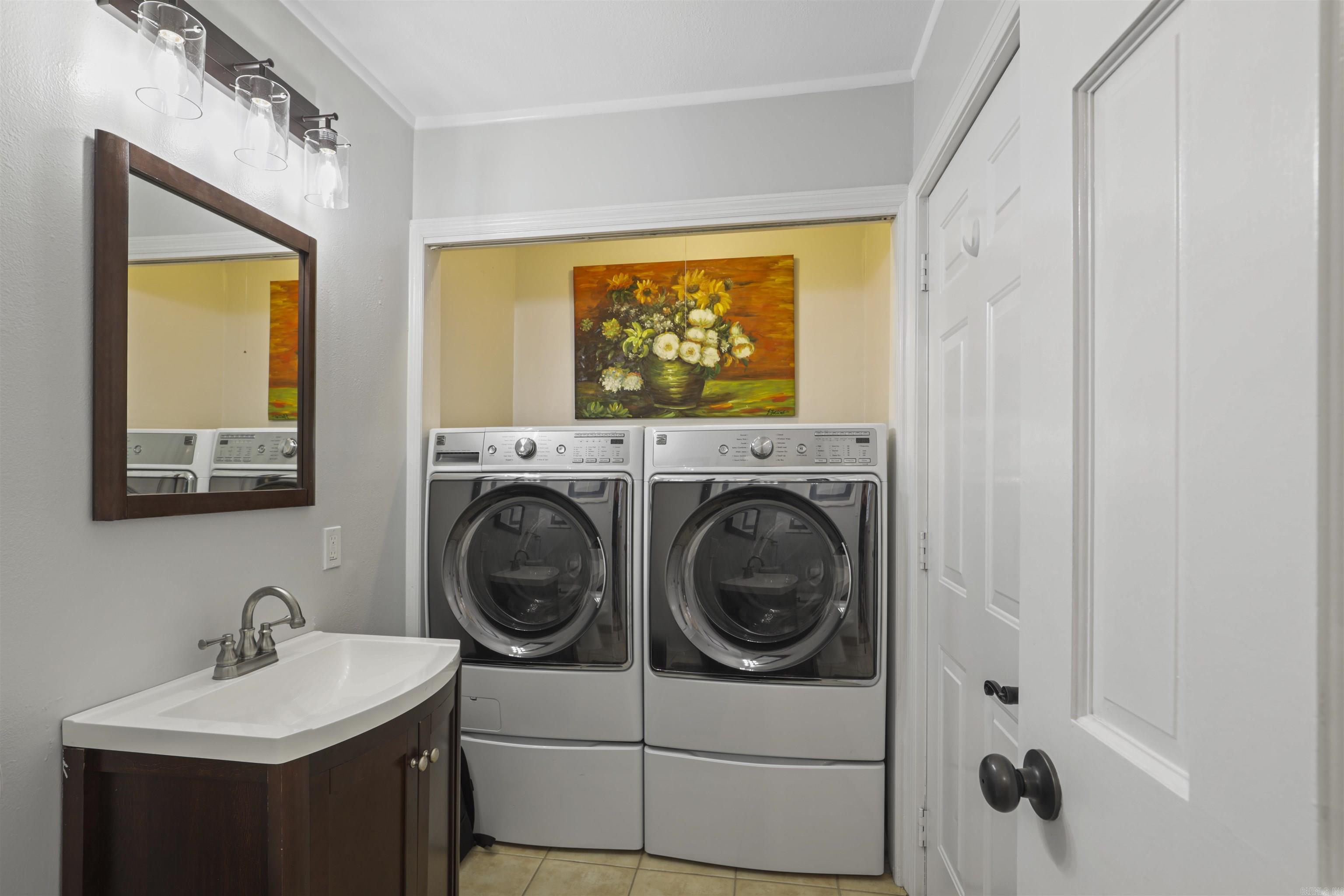 MARLOWE MANOR - Residential