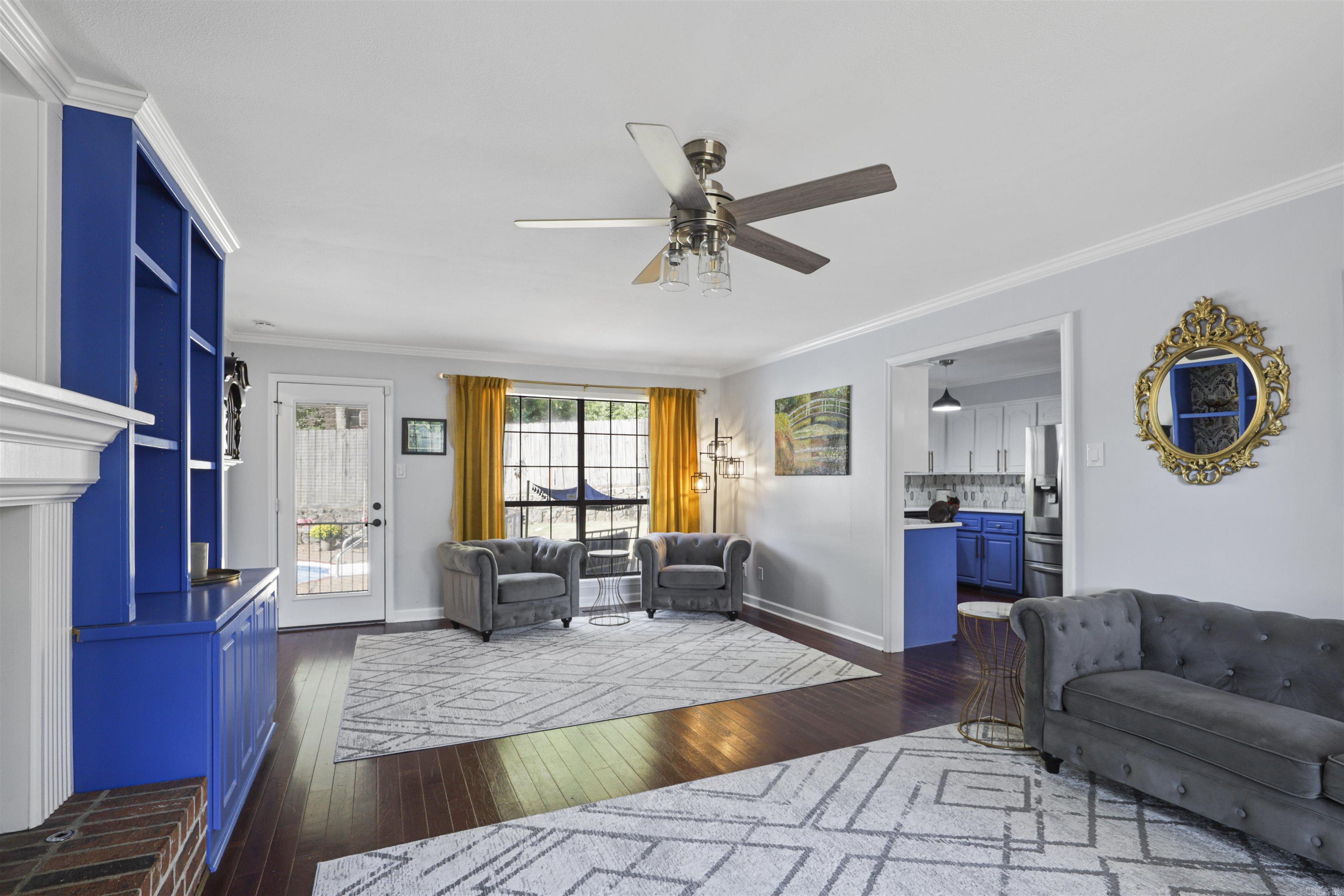 MARLOWE MANOR - Residential