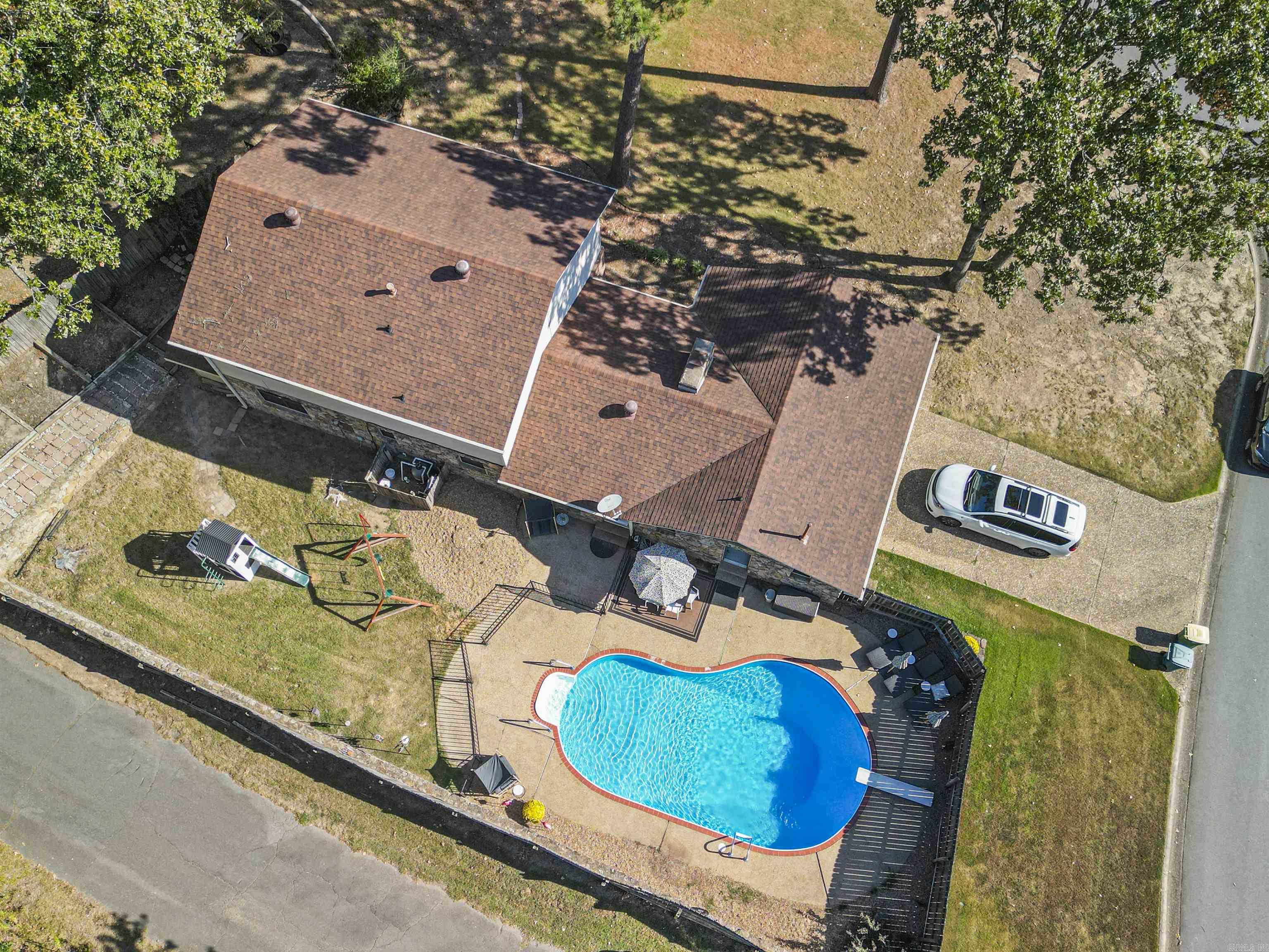 MARLOWE MANOR - Residential