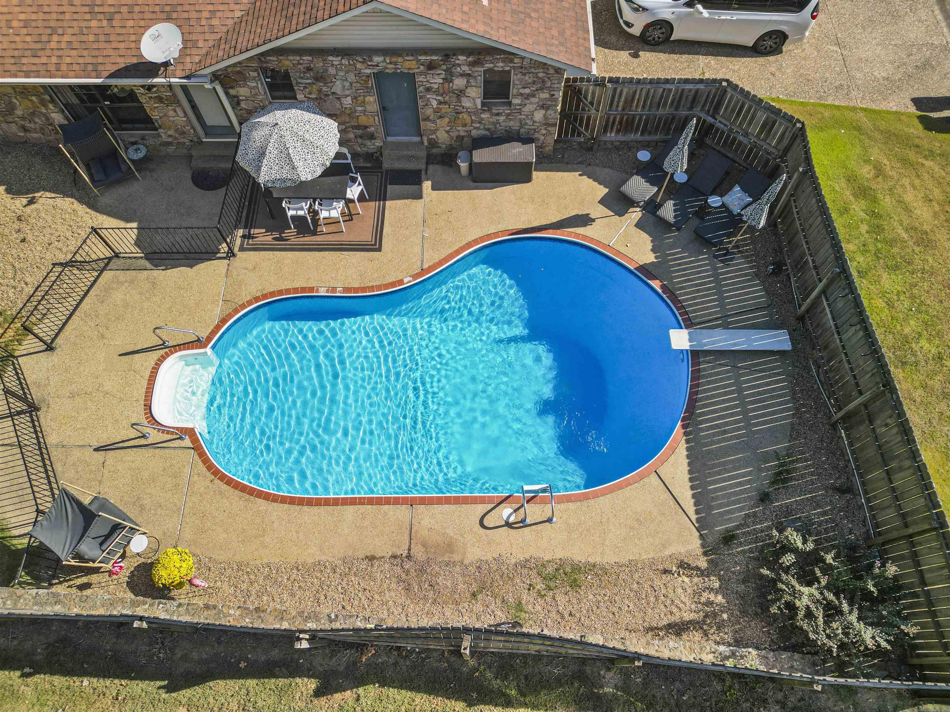 MARLOWE MANOR - Residential