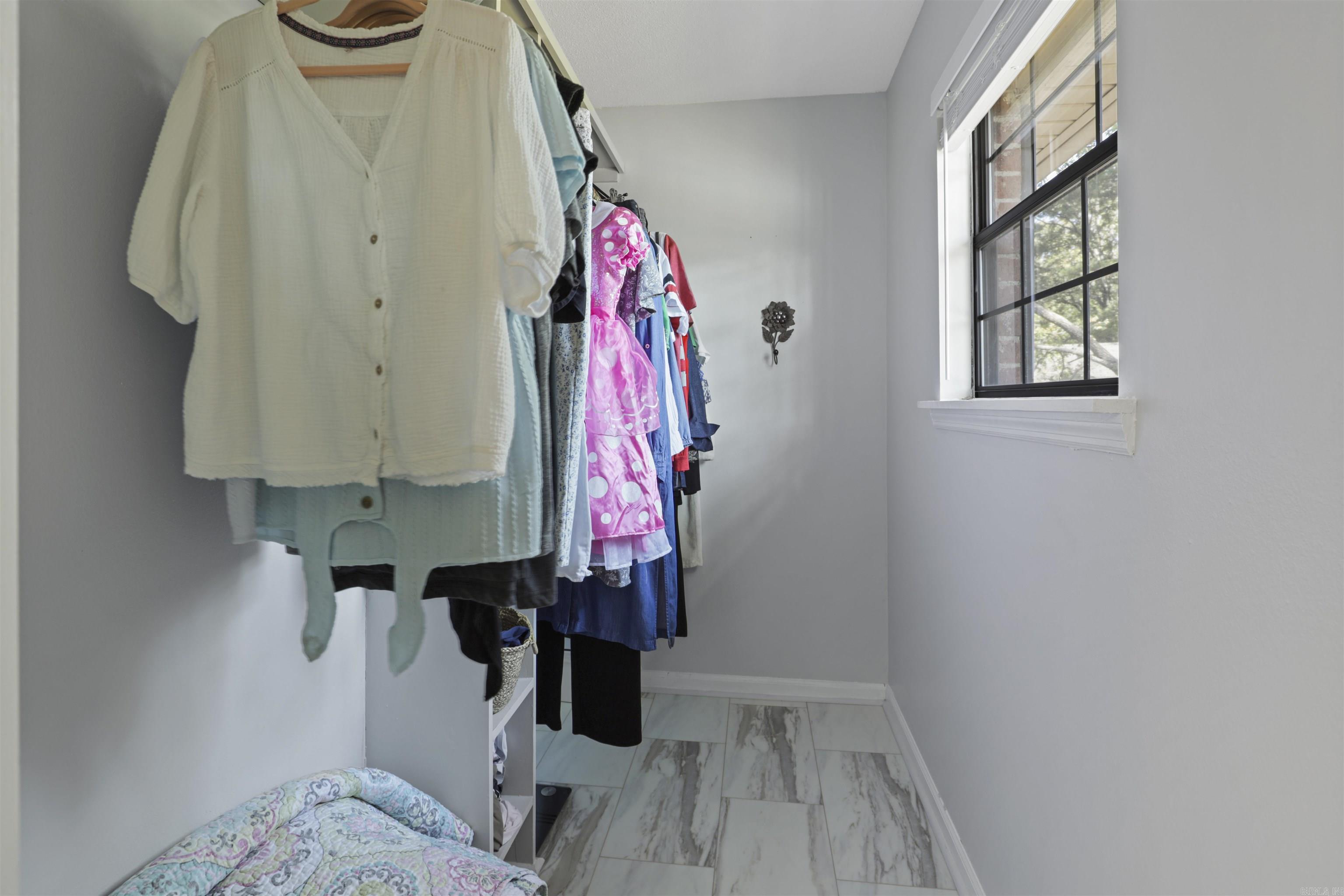 MARLOWE MANOR - Residential