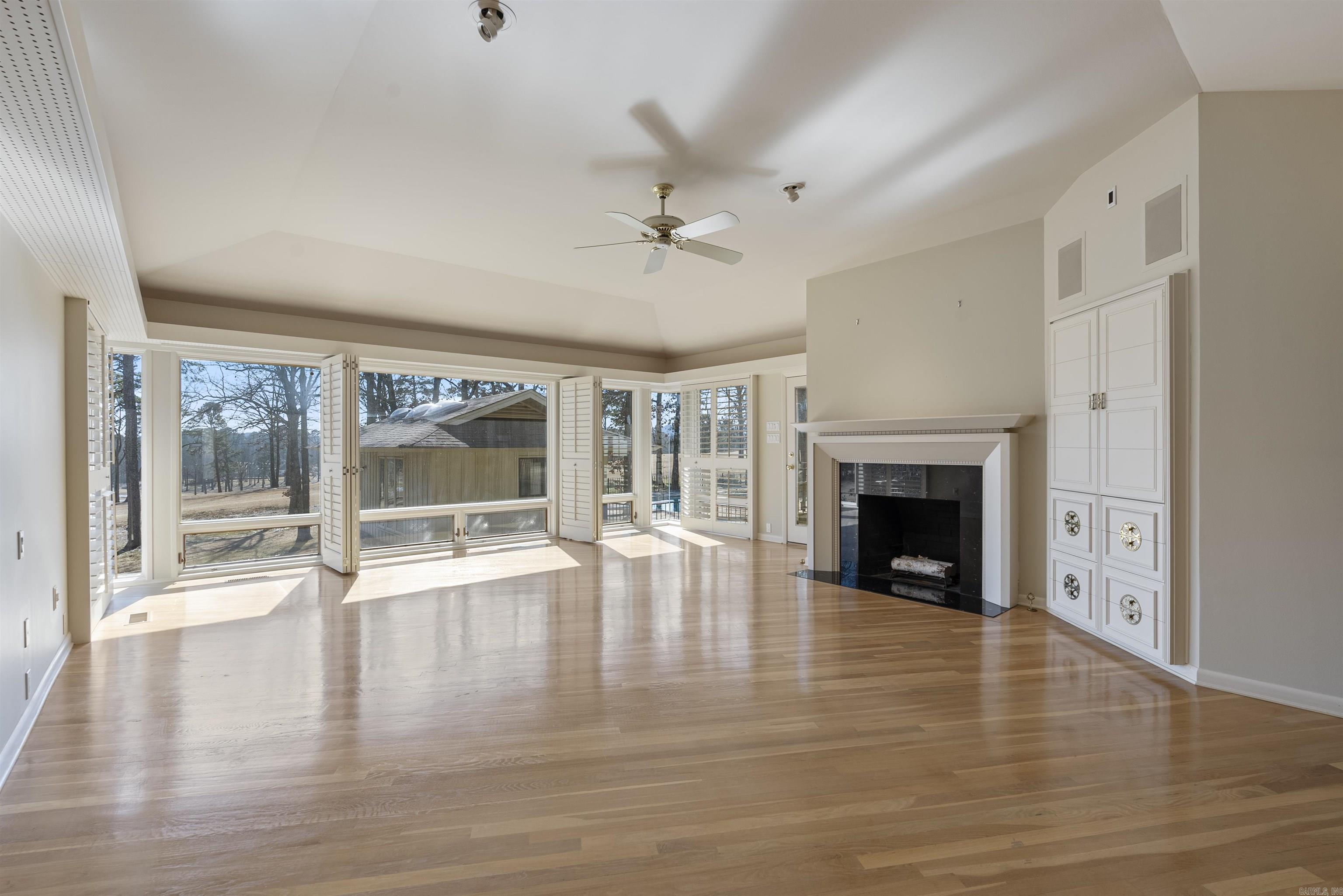 PLEASANT VALLEY - Residential