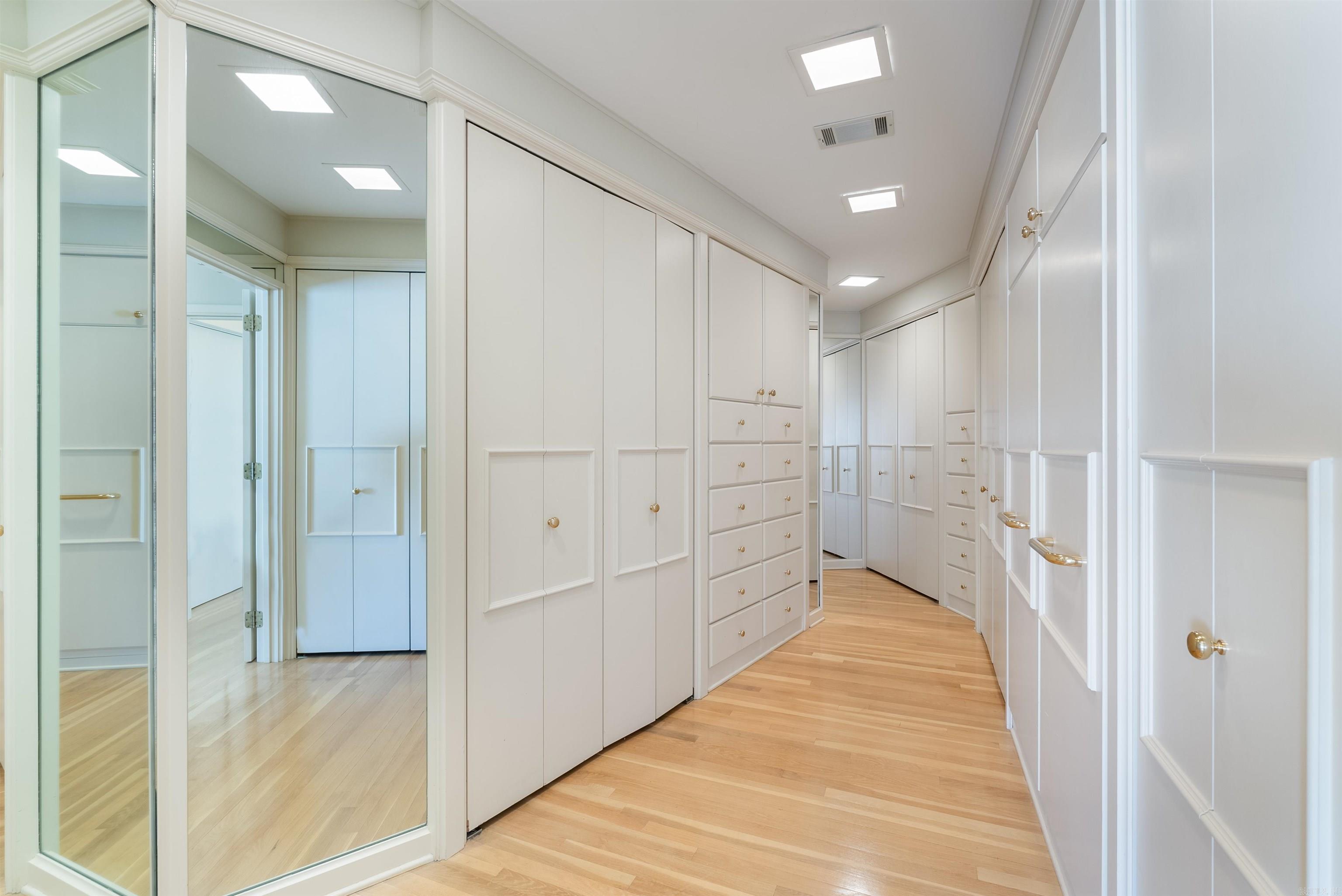 PLEASANT VALLEY - Residential