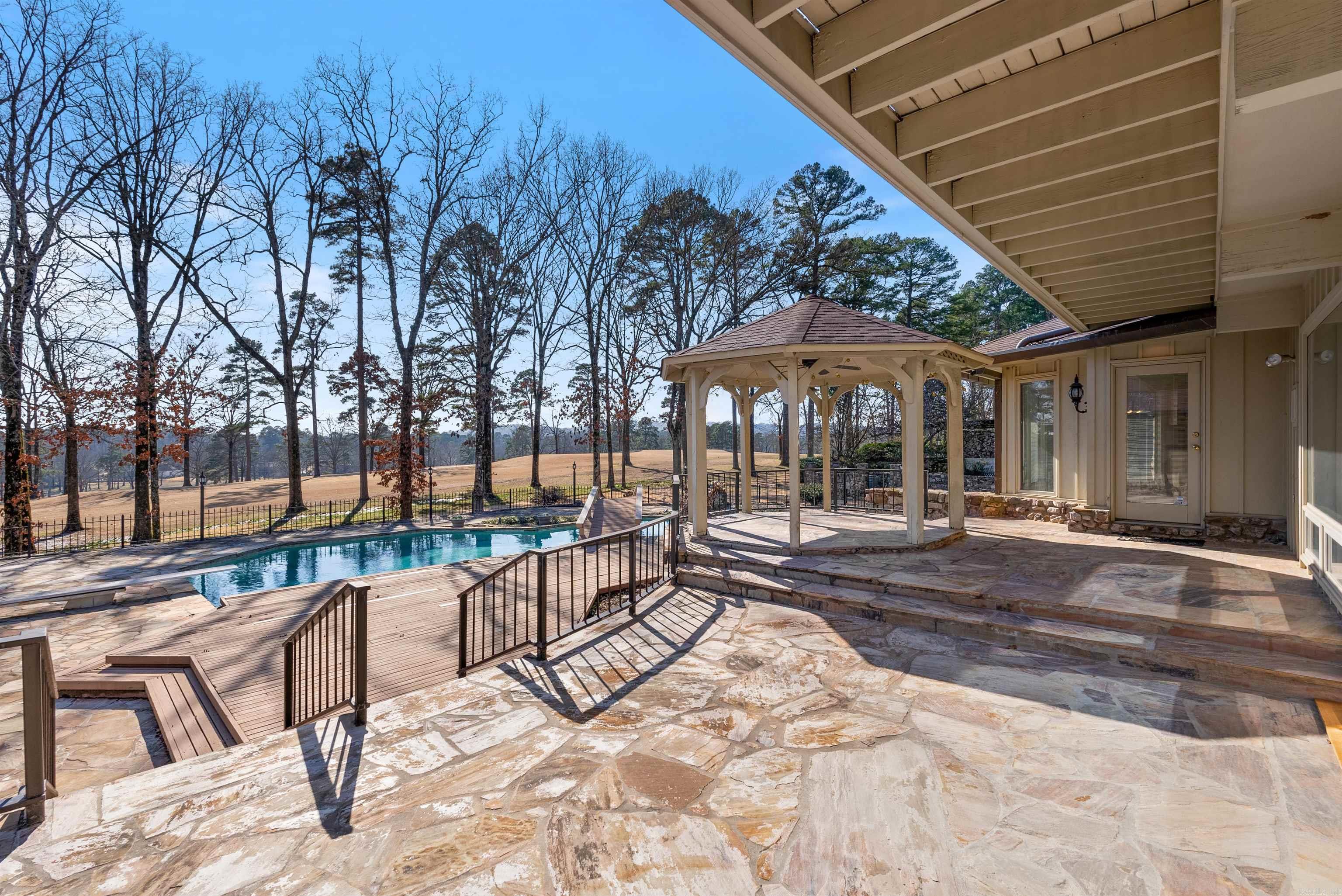 PLEASANT VALLEY - Residential