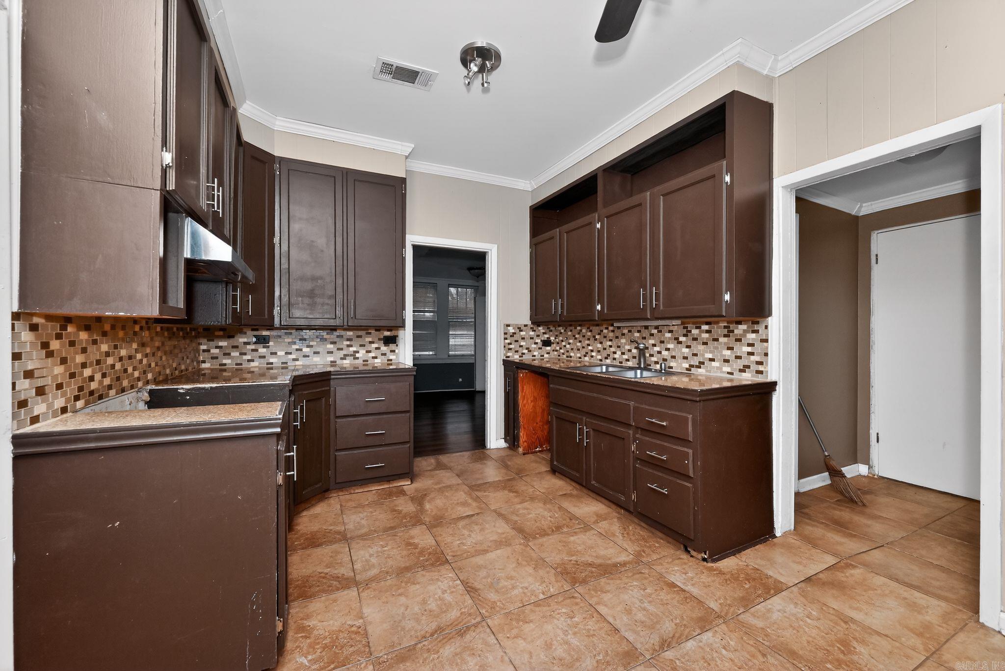 OT England City - Residential