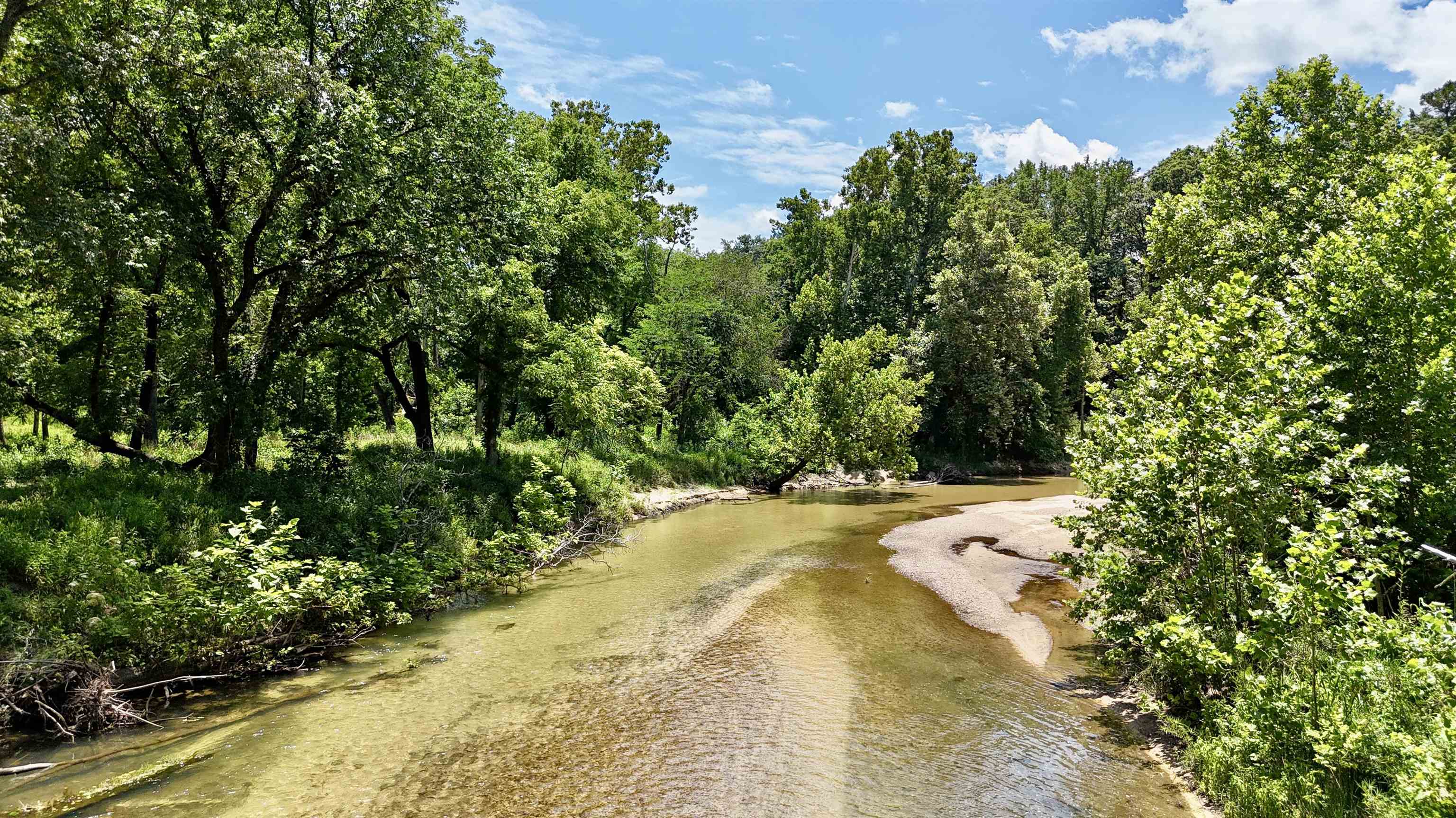 LOUD WATER RETREAT - Land