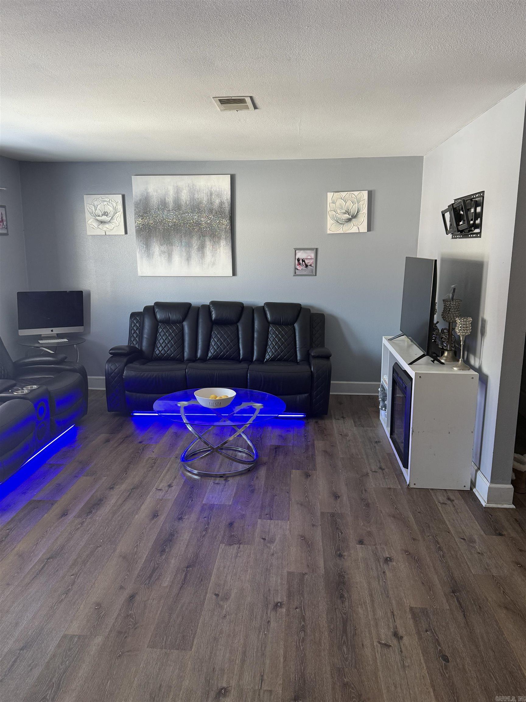 NEELY TO JACK - Residential