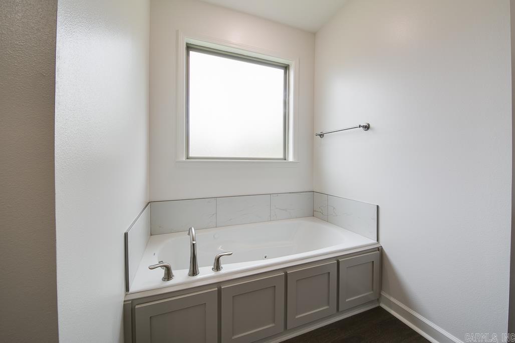 MOUNT TABOR ESTATES - Residential Lease