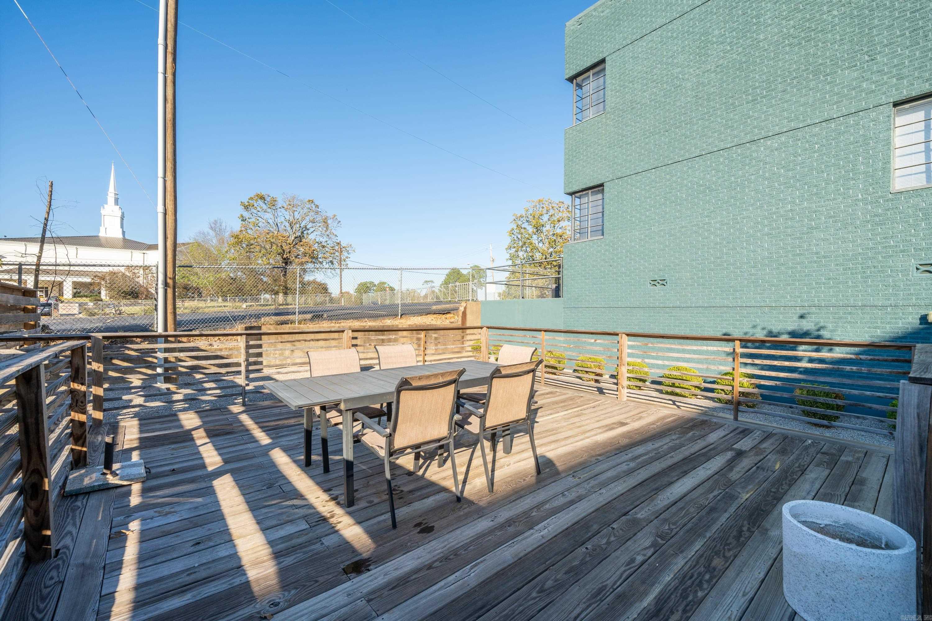Oakwood Park - Commercial Sale