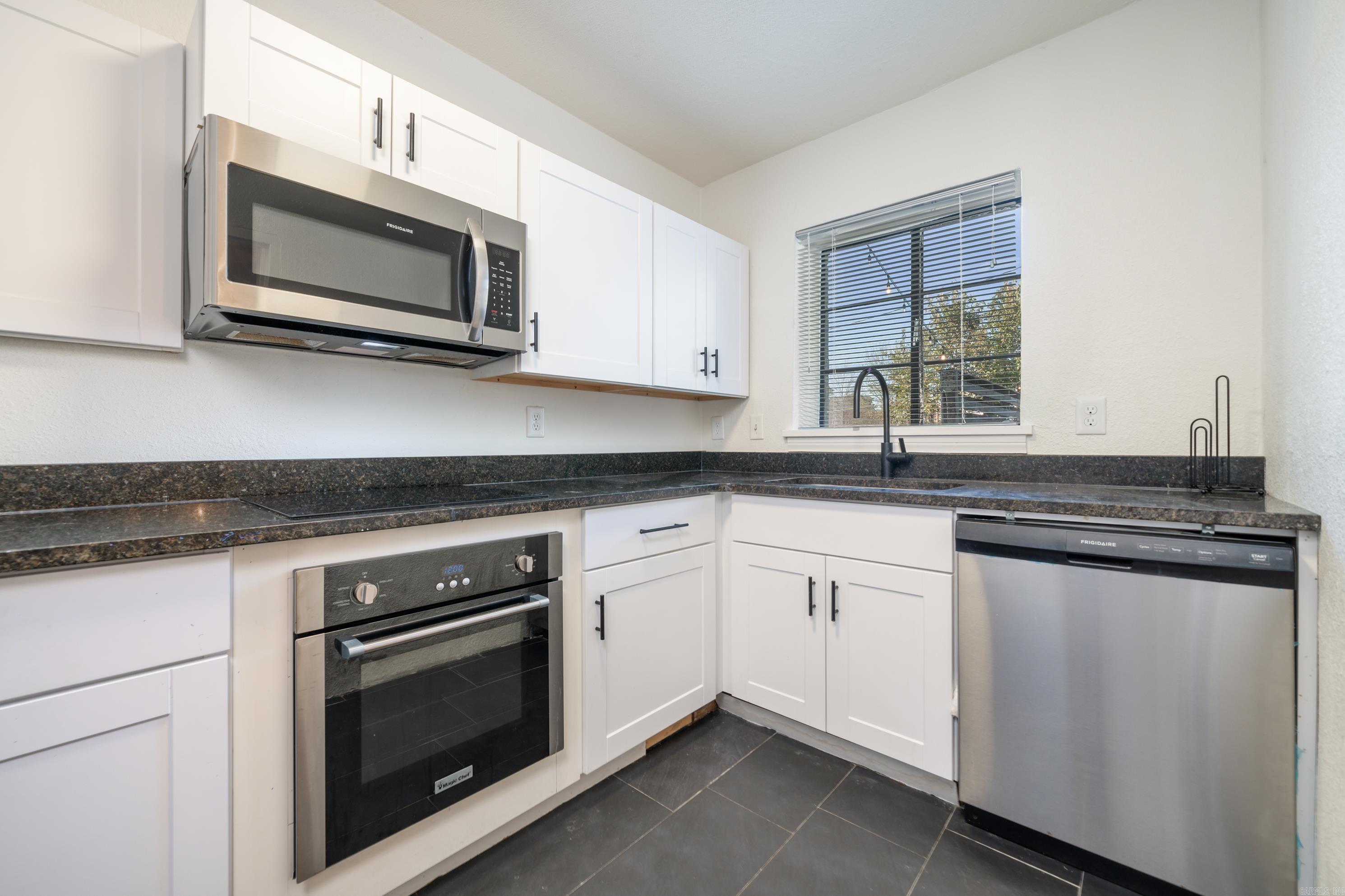 Oakwood Park - Commercial Sale
