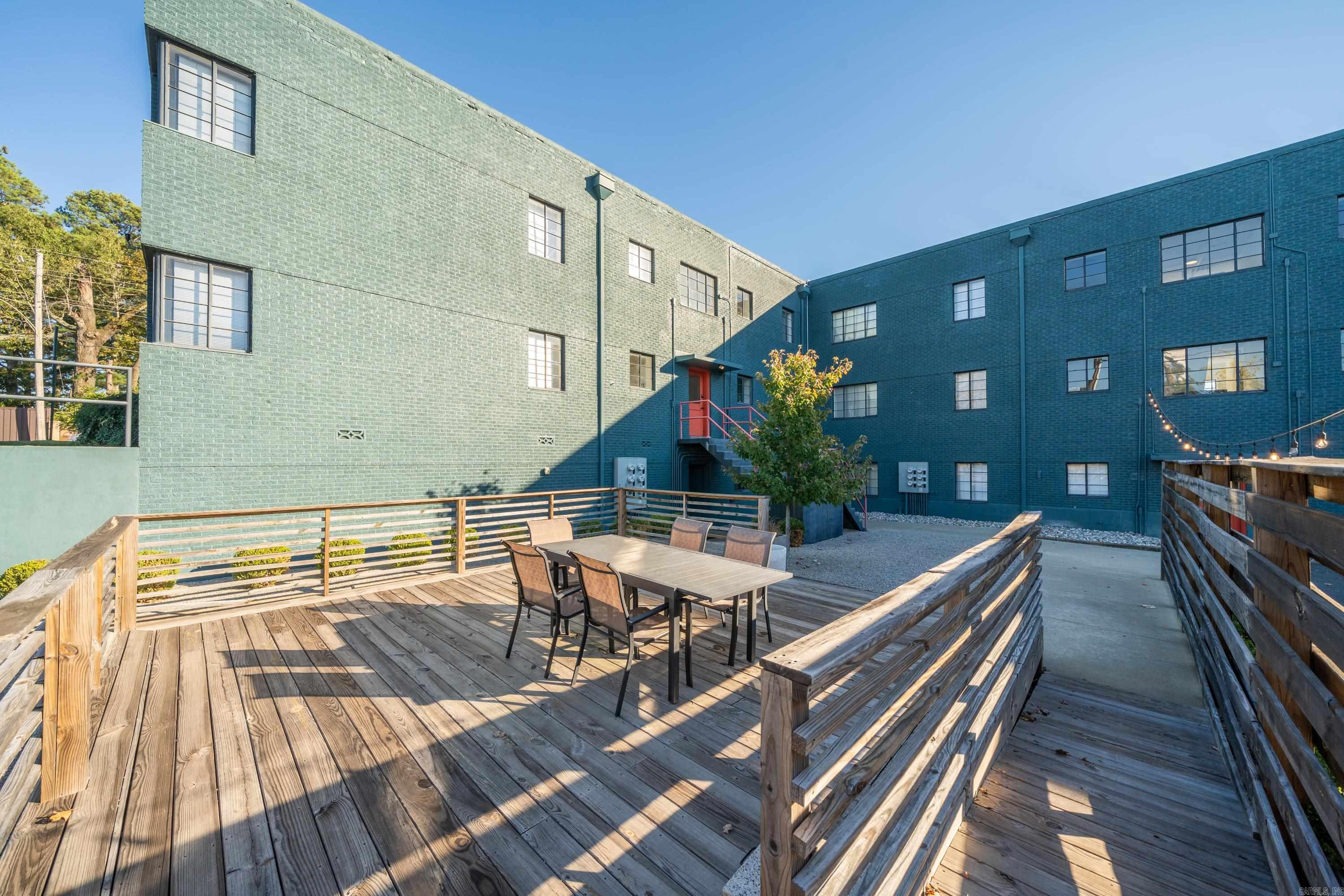 Oakwood Park - Commercial Sale