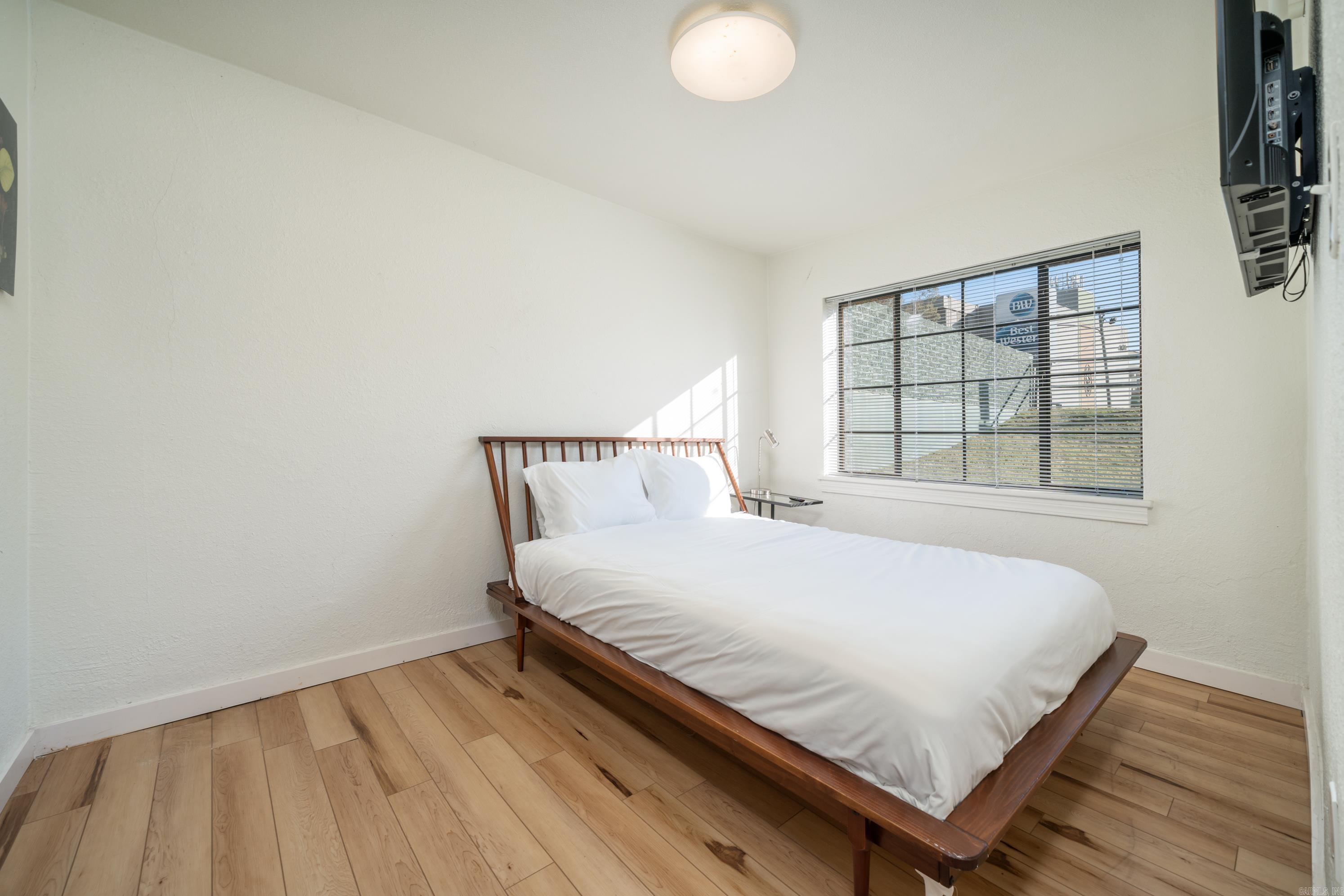 Oakwood Park - Commercial Sale