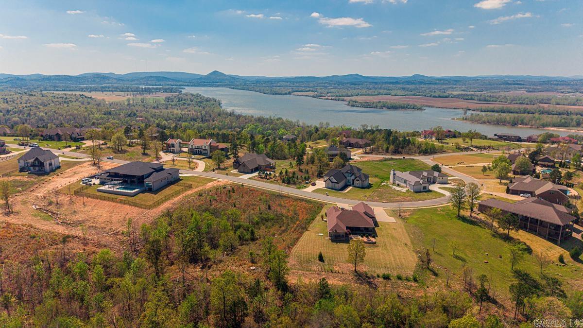 MOUNTAIN CREST ESTATES - Land