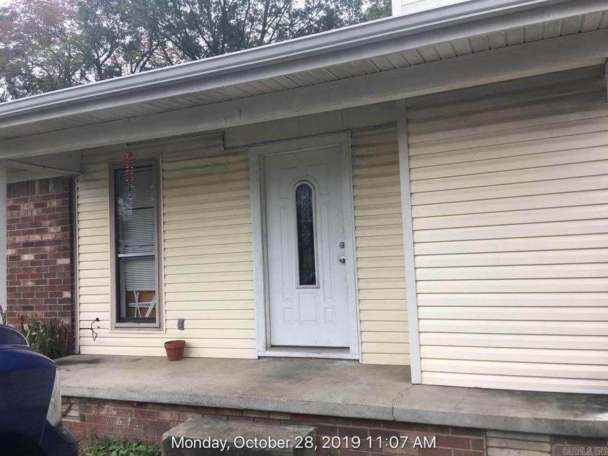 Great two bedroom one bathroom duplex. Call today!