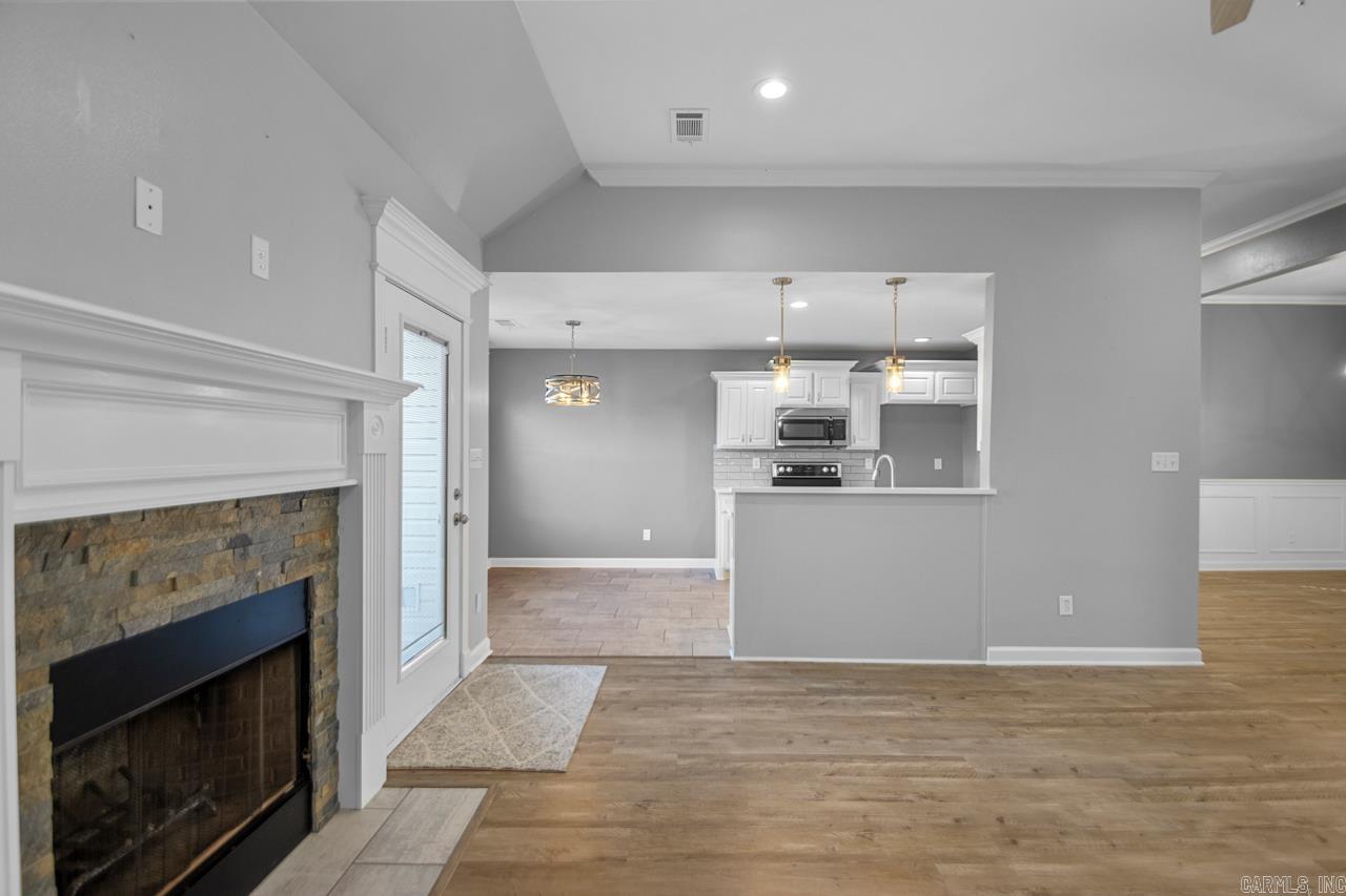 COLDWATER CREEK - Residential