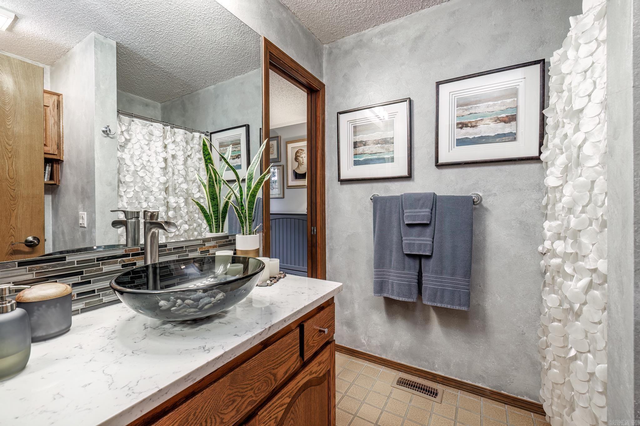 BALENCIAGA - Residential