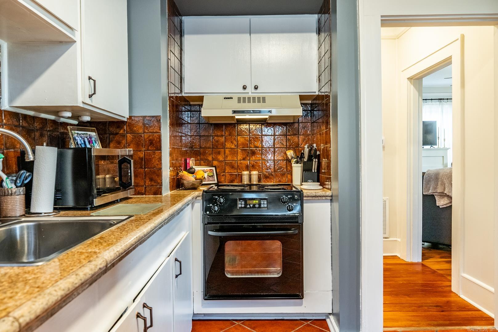 ELMHURST - Residential