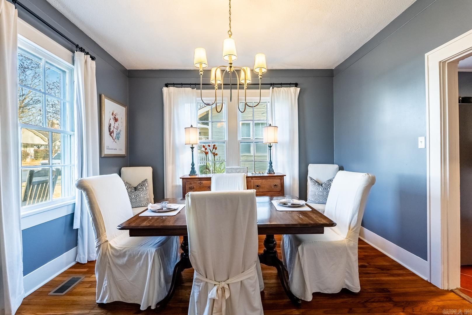 ELMHURST - Residential