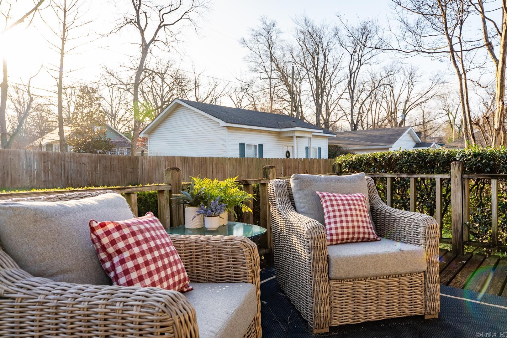 ELMHURST - Residential