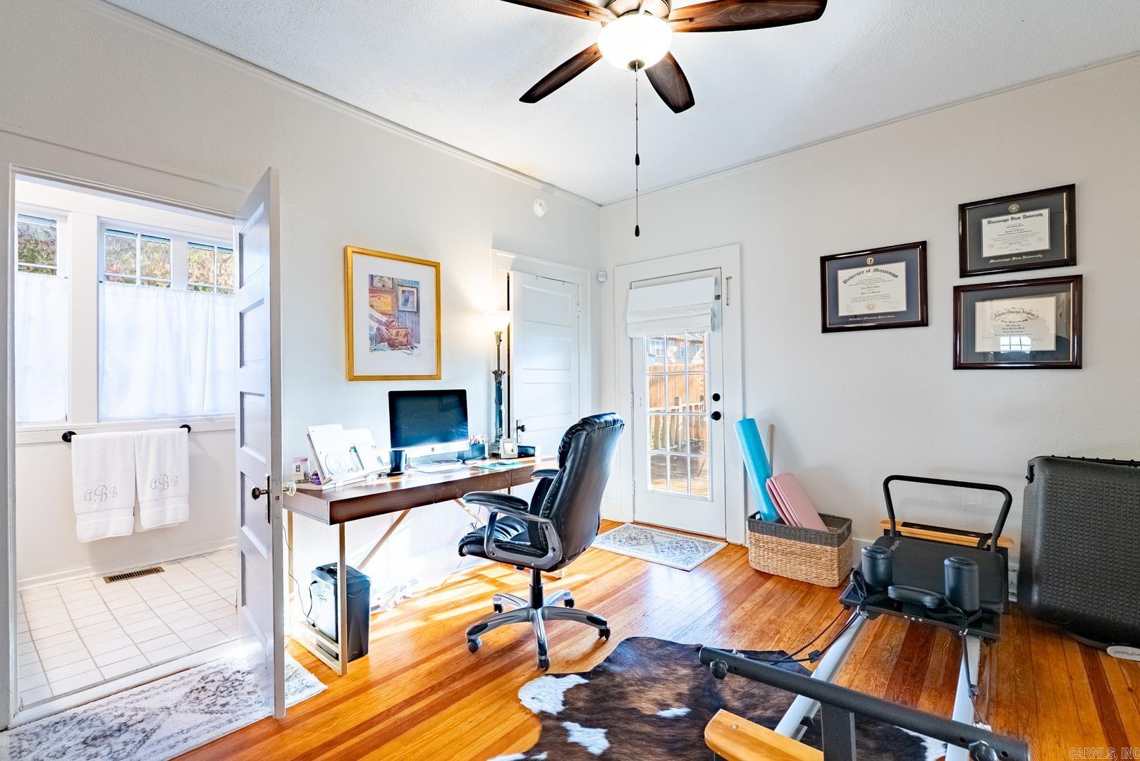 ELMHURST - Residential