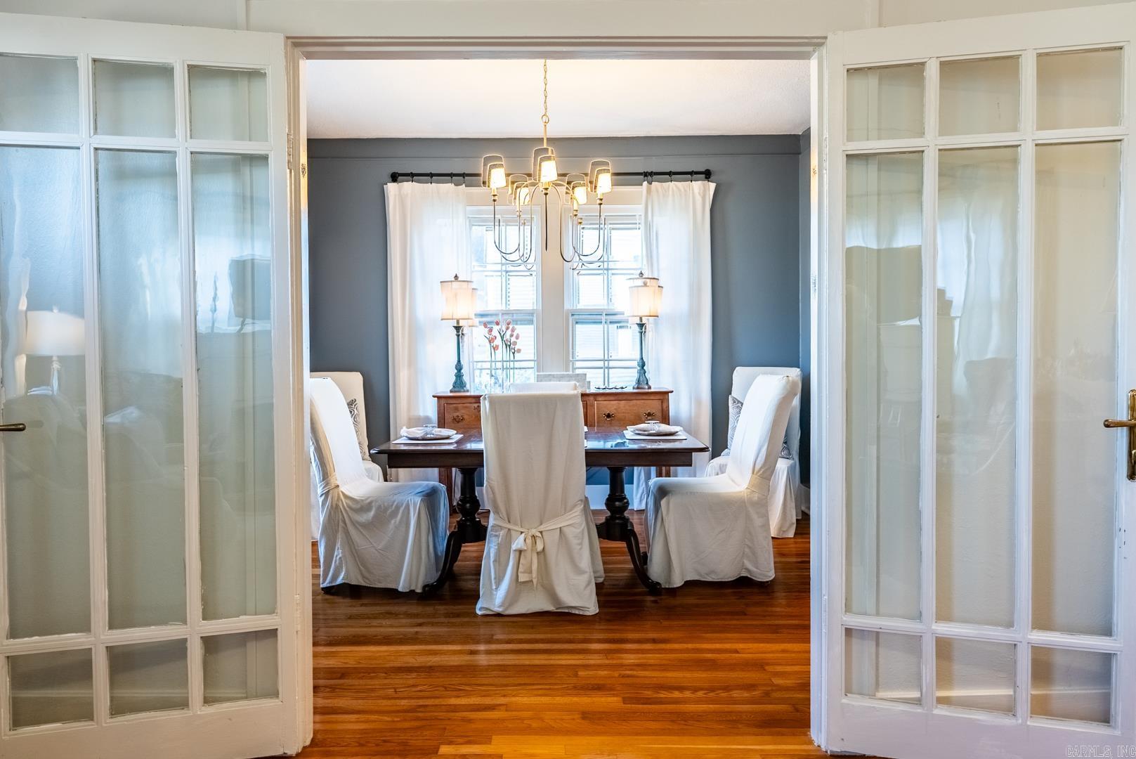 ELMHURST - Residential