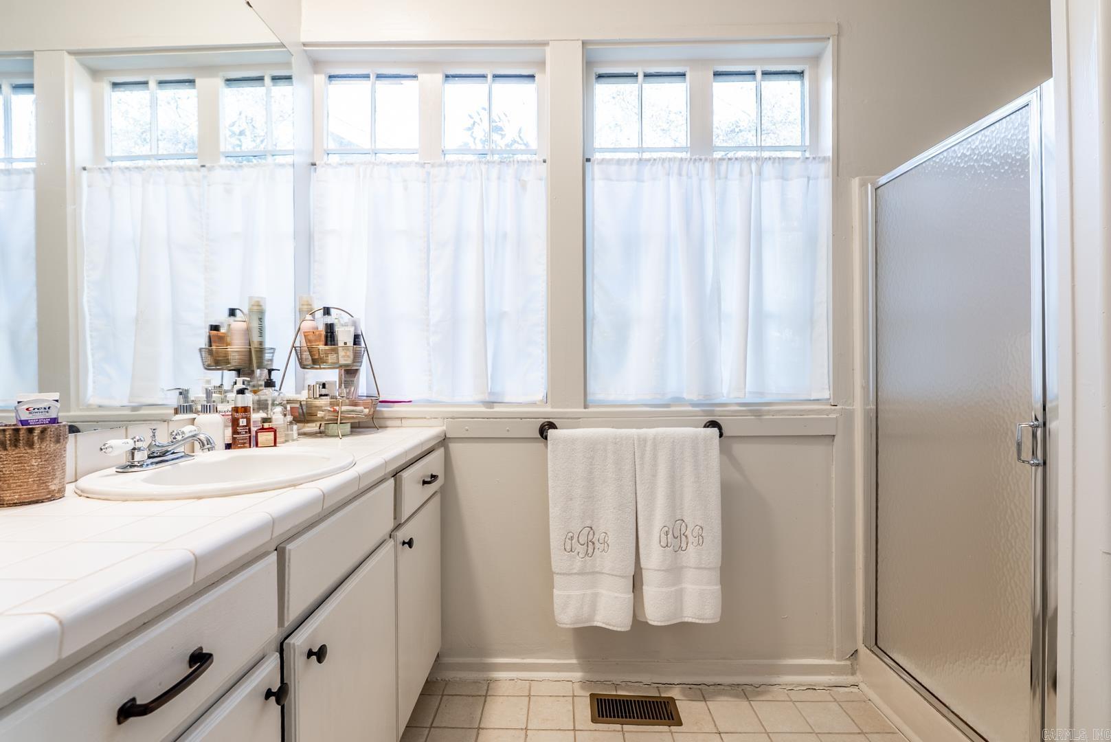 ELMHURST - Residential