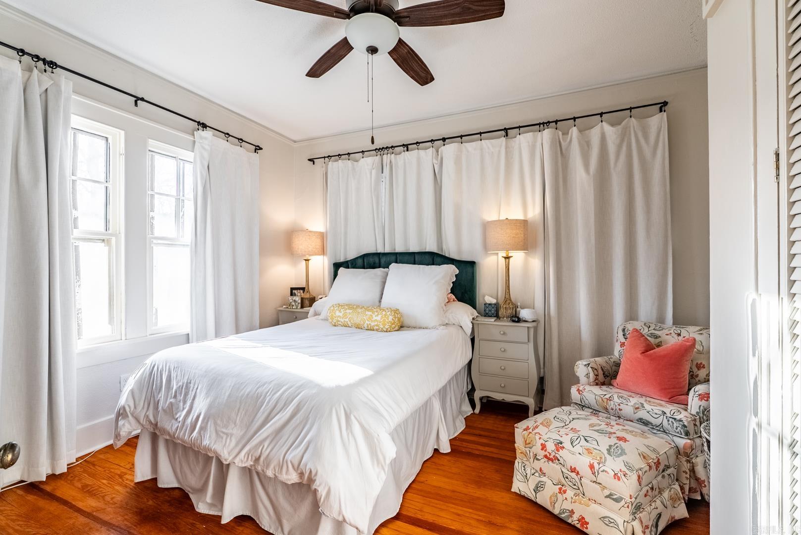 ELMHURST - Residential