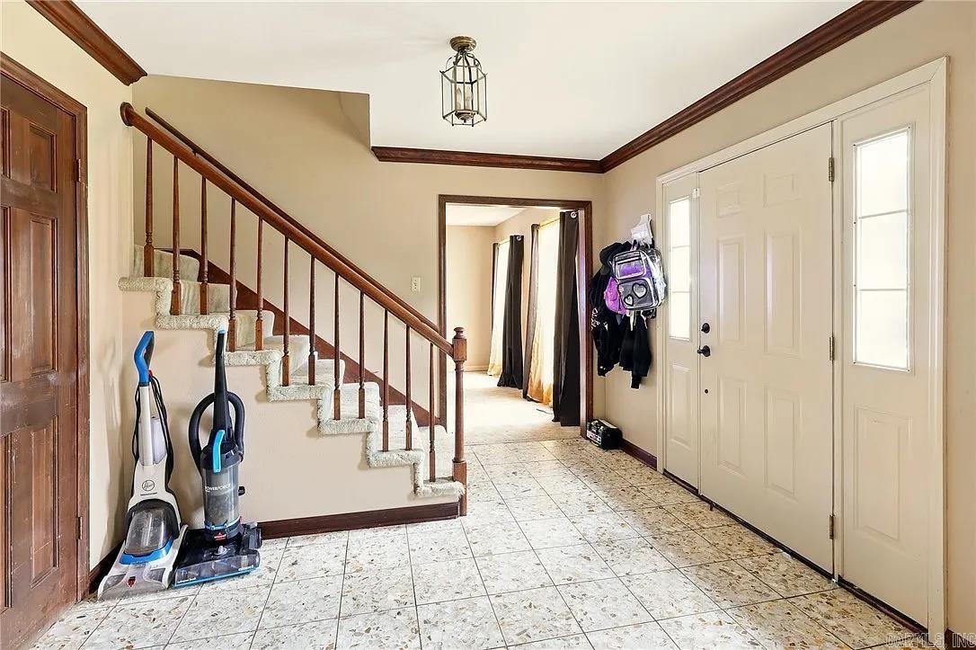 EAST MEADOW - Residential