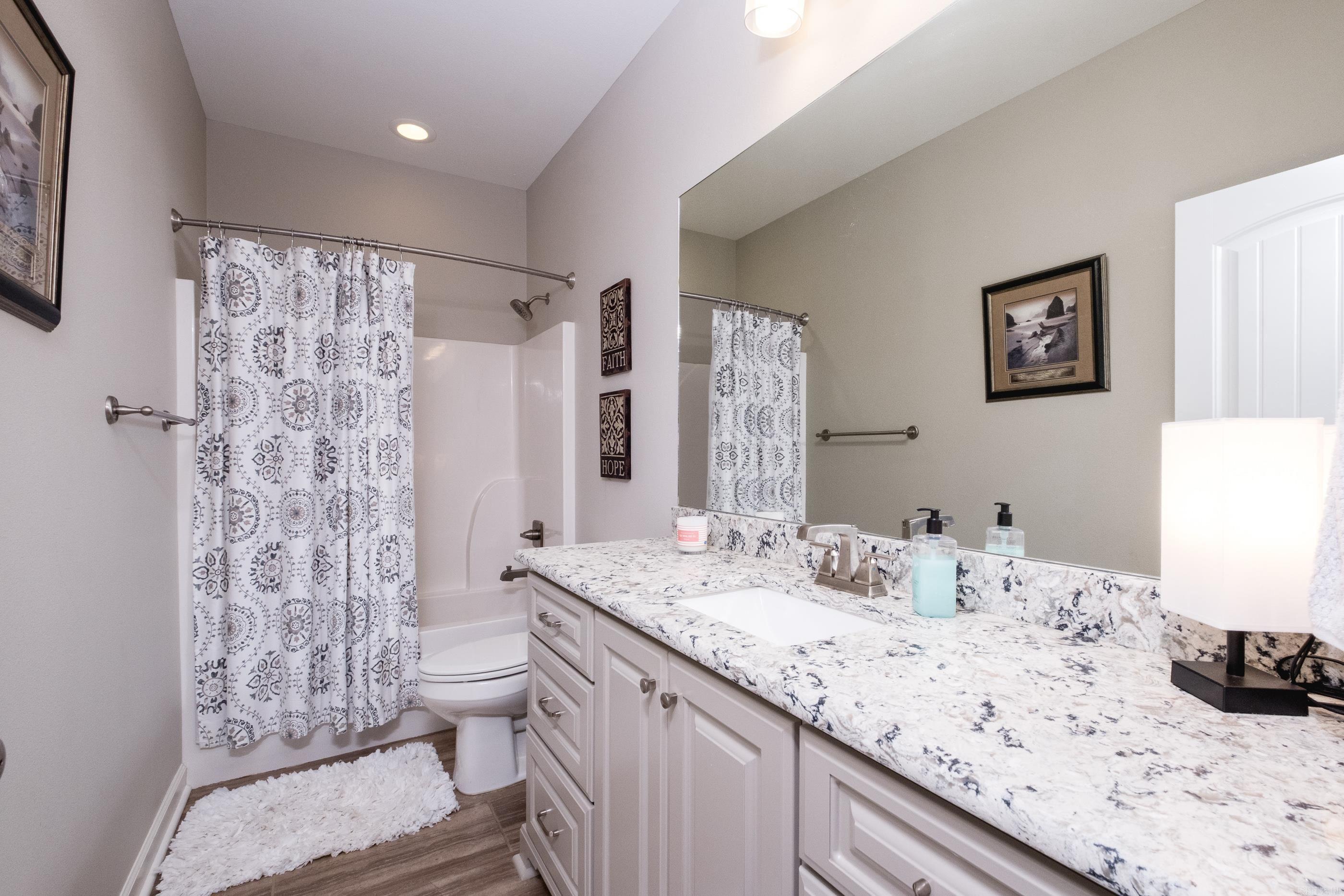 CAPITOL HILL EXT - Residential