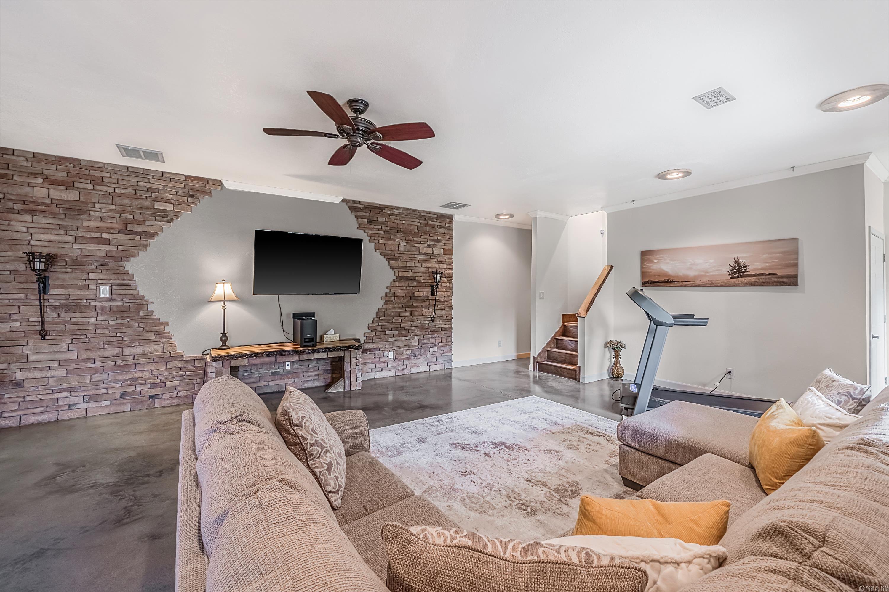 LAKEVIEW ACRES - Residential