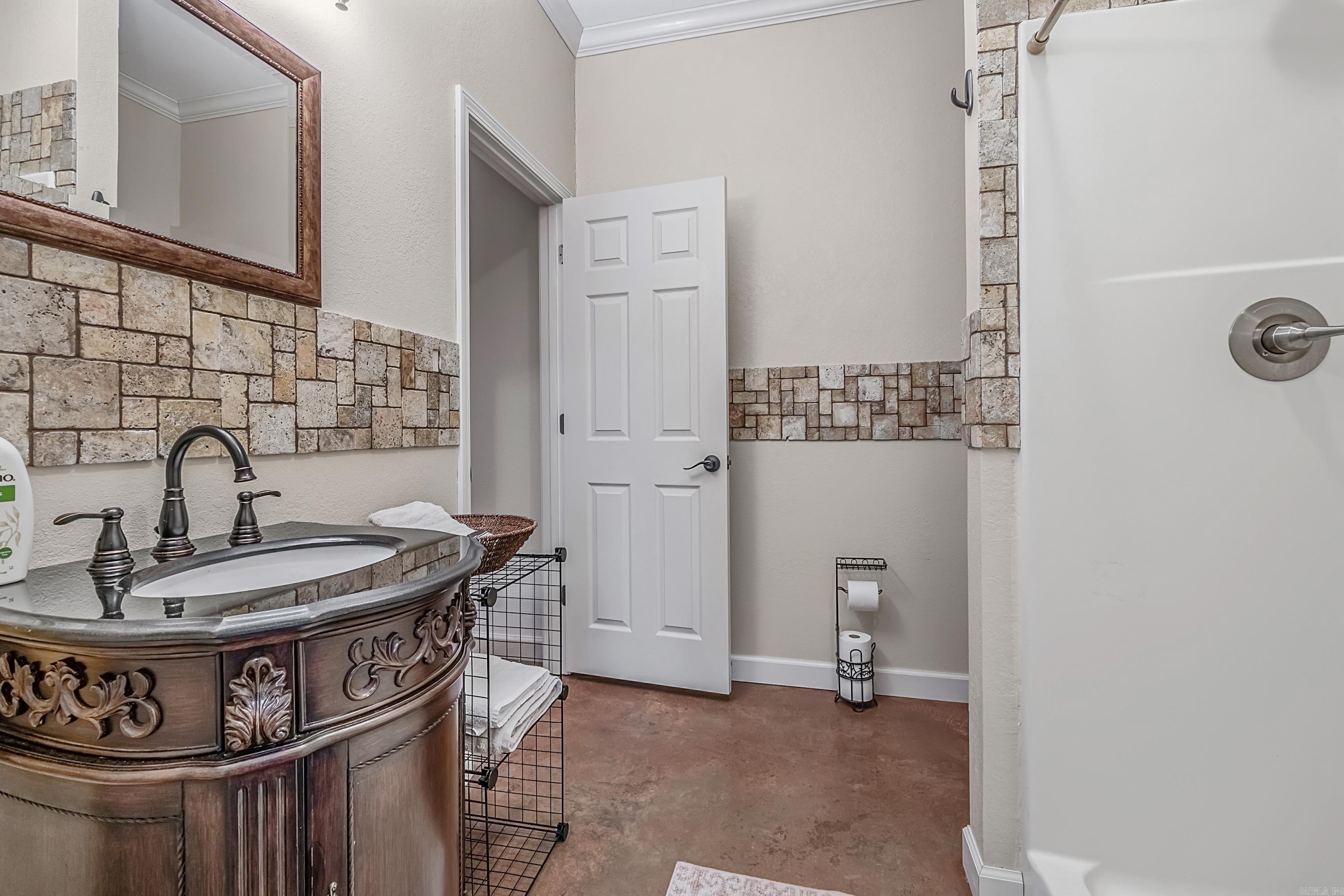 LAKEVIEW ACRES - Residential