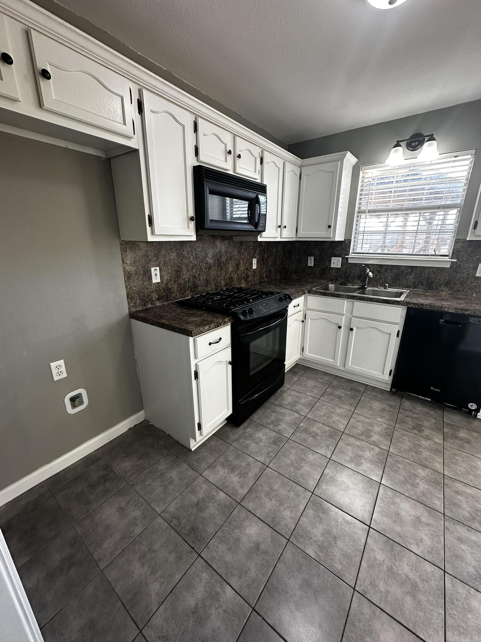 PAWNEE VILLAGE - Residential