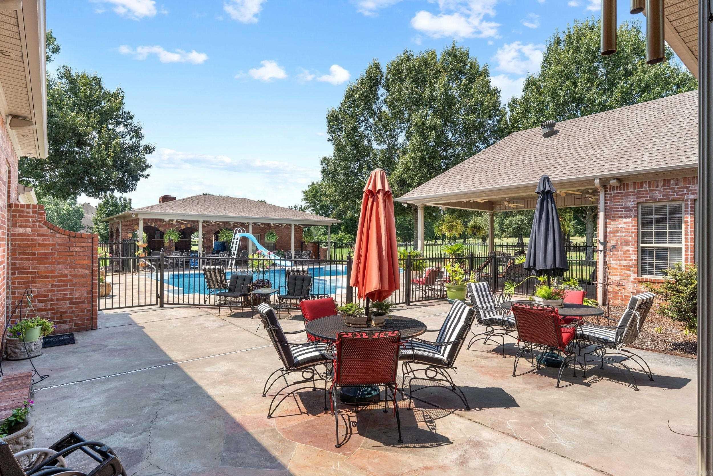 WESTIN ESTATES - Residential