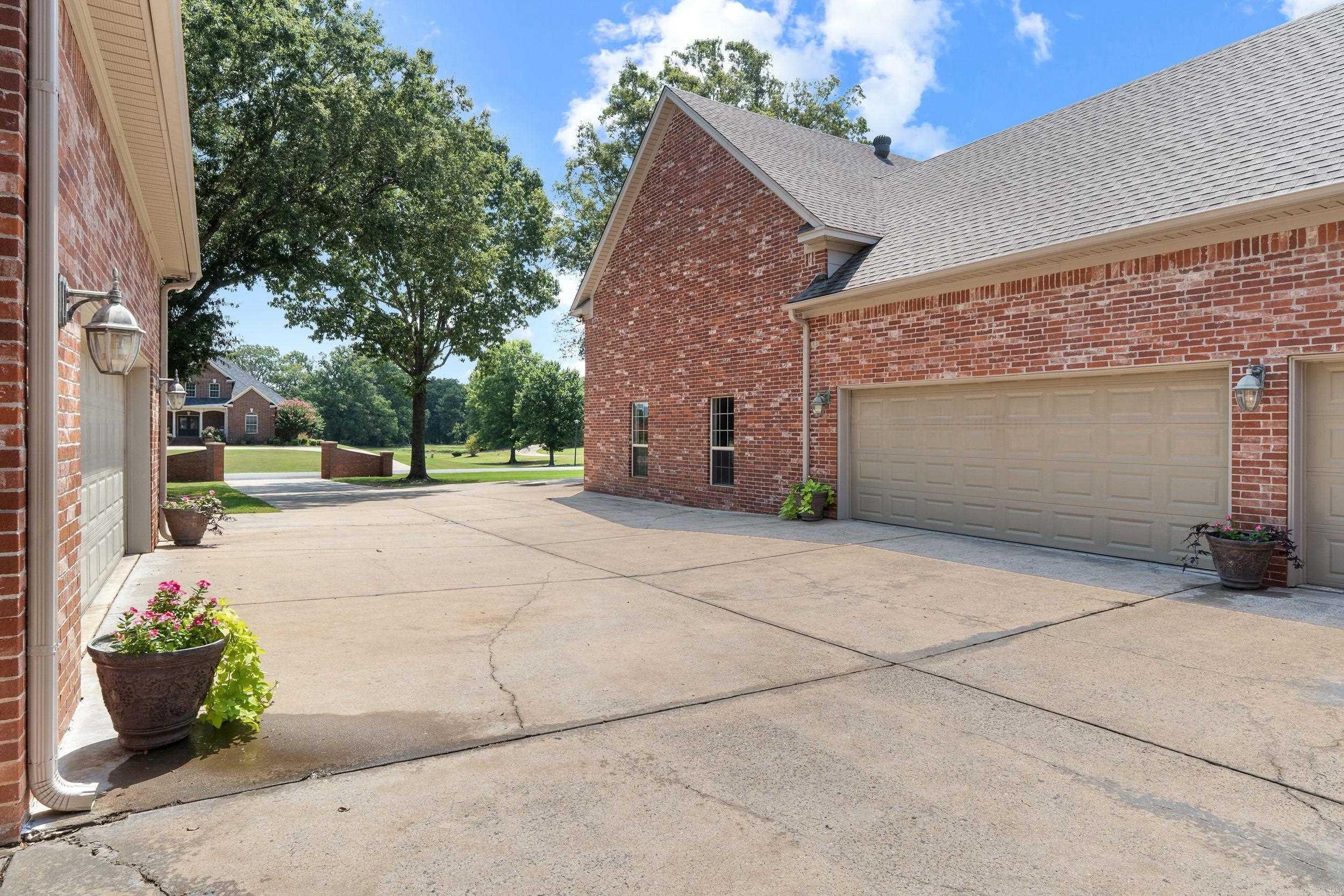 WESTIN ESTATES - Residential