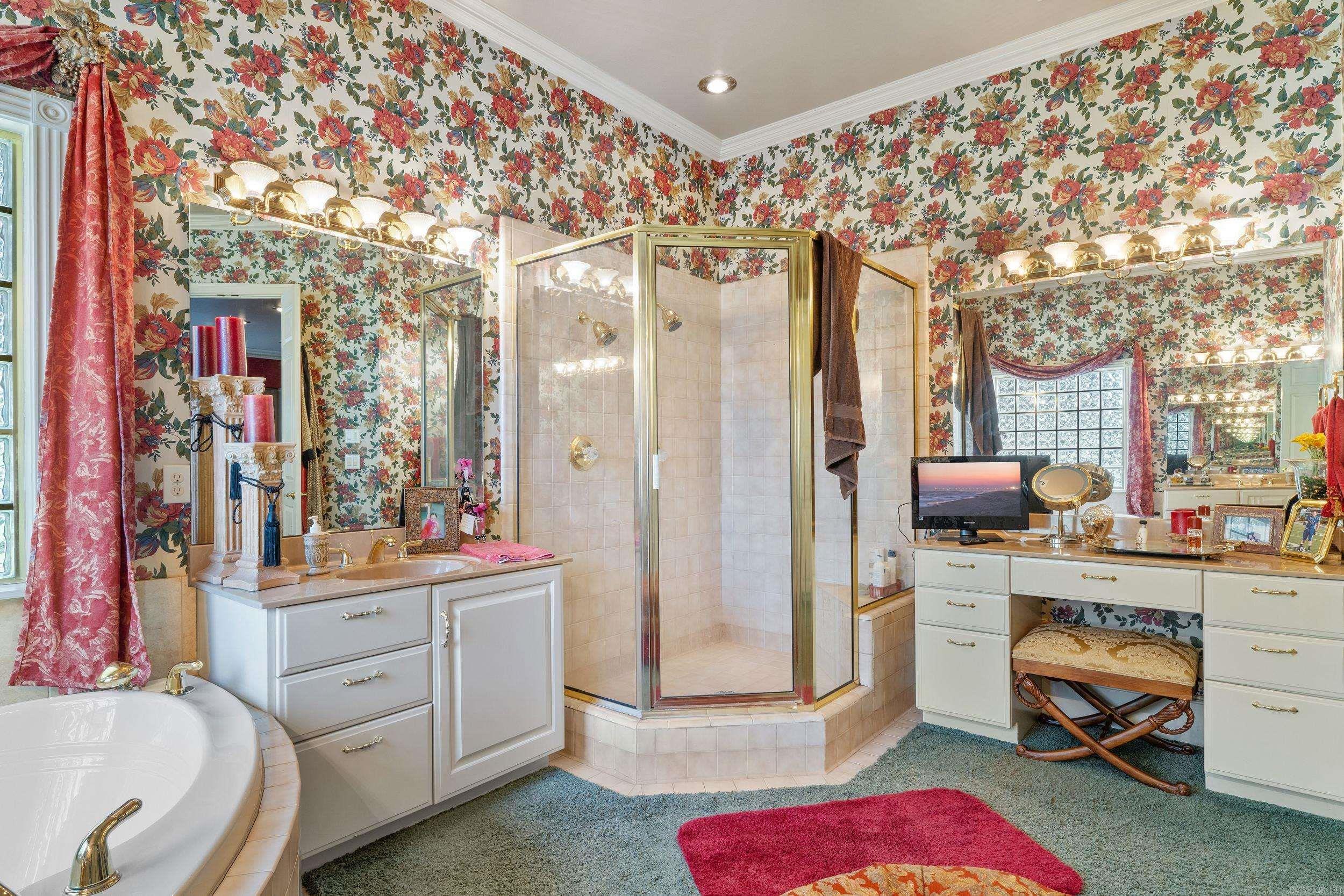 WESTIN ESTATES - Residential